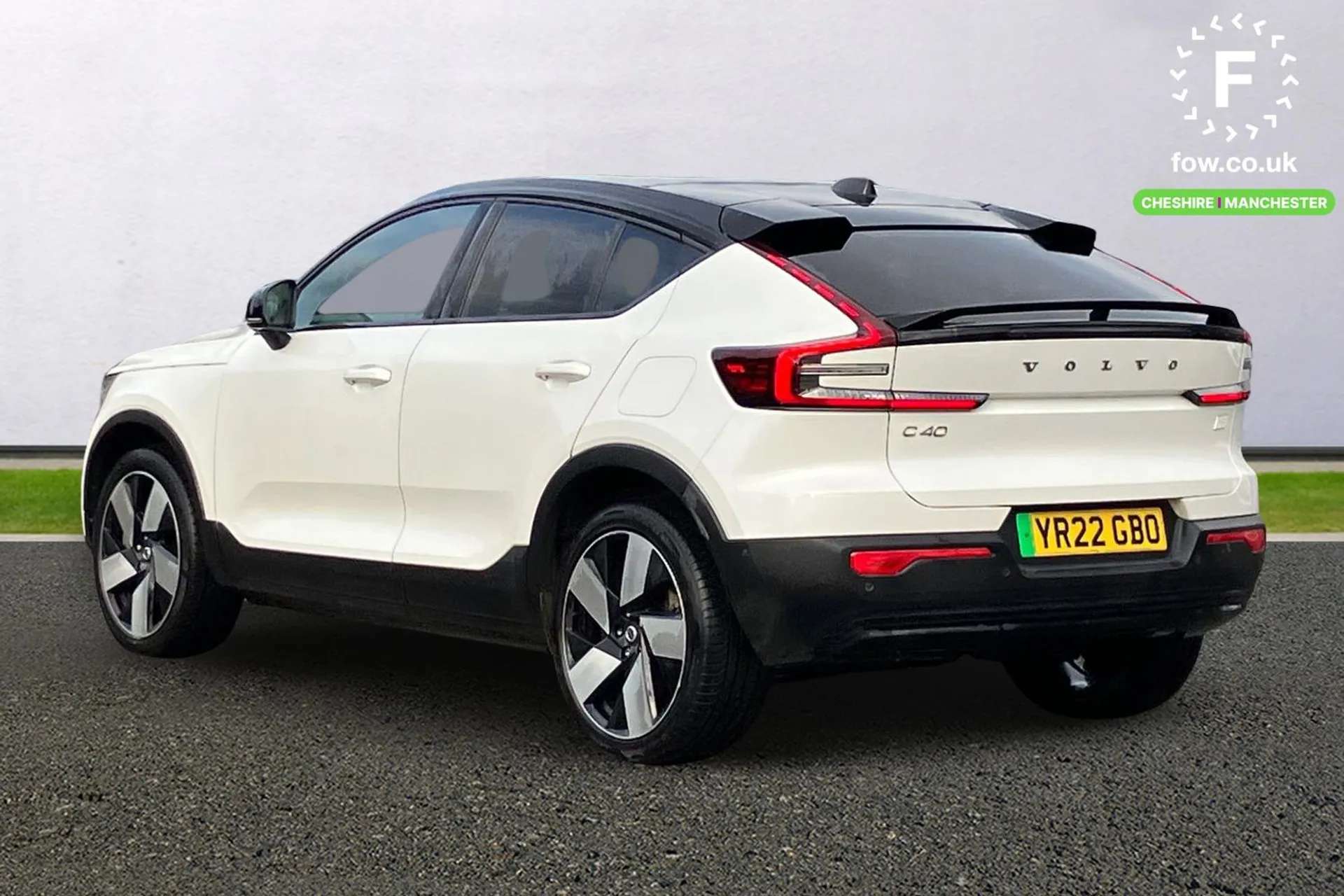A 2022 VOLVO C40 300kW Recharge Twin Pro 78kWh 5dr AWD Auto [360 degree surround view parking camera, Front and rear park assist, Premium Sound by Harman Kardon, Dolby A 2022 VOLVO C40 300kW Recharge Twin Pro 78kWh 5dr AWD Auto [360 degree surround view parking camera, Front and rear park assist, Premium Sound by Harman Kardon, Dolby
