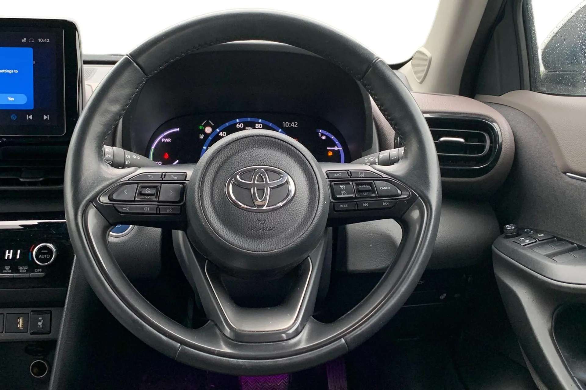 2022 TOYOTA YARIS CROSS 2022 TOYOTA YARIS CROSS