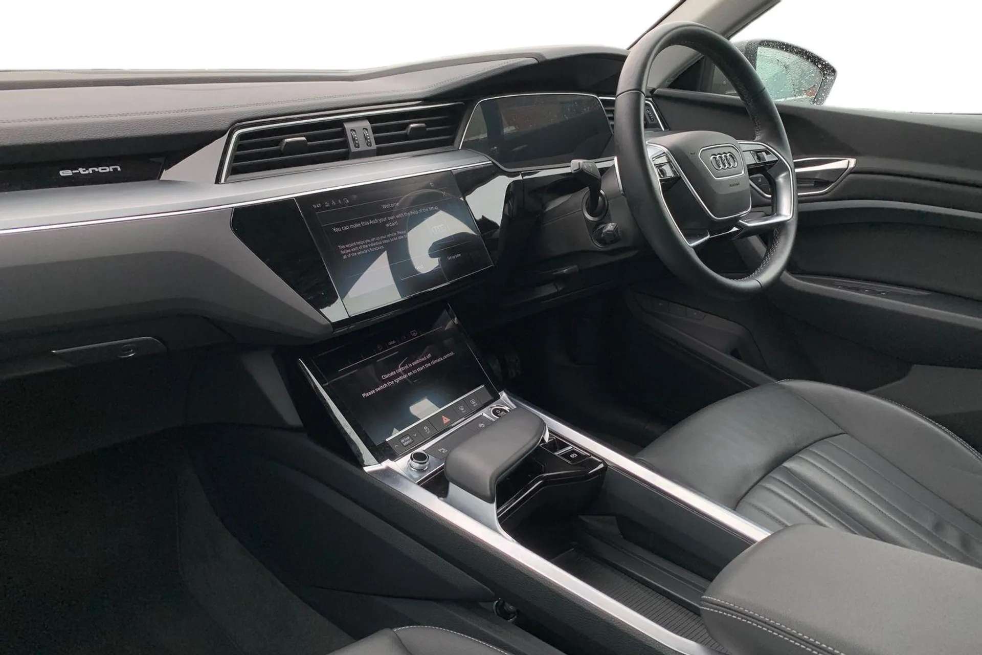 2024 AUDI Q8 2024 AUDI Q8