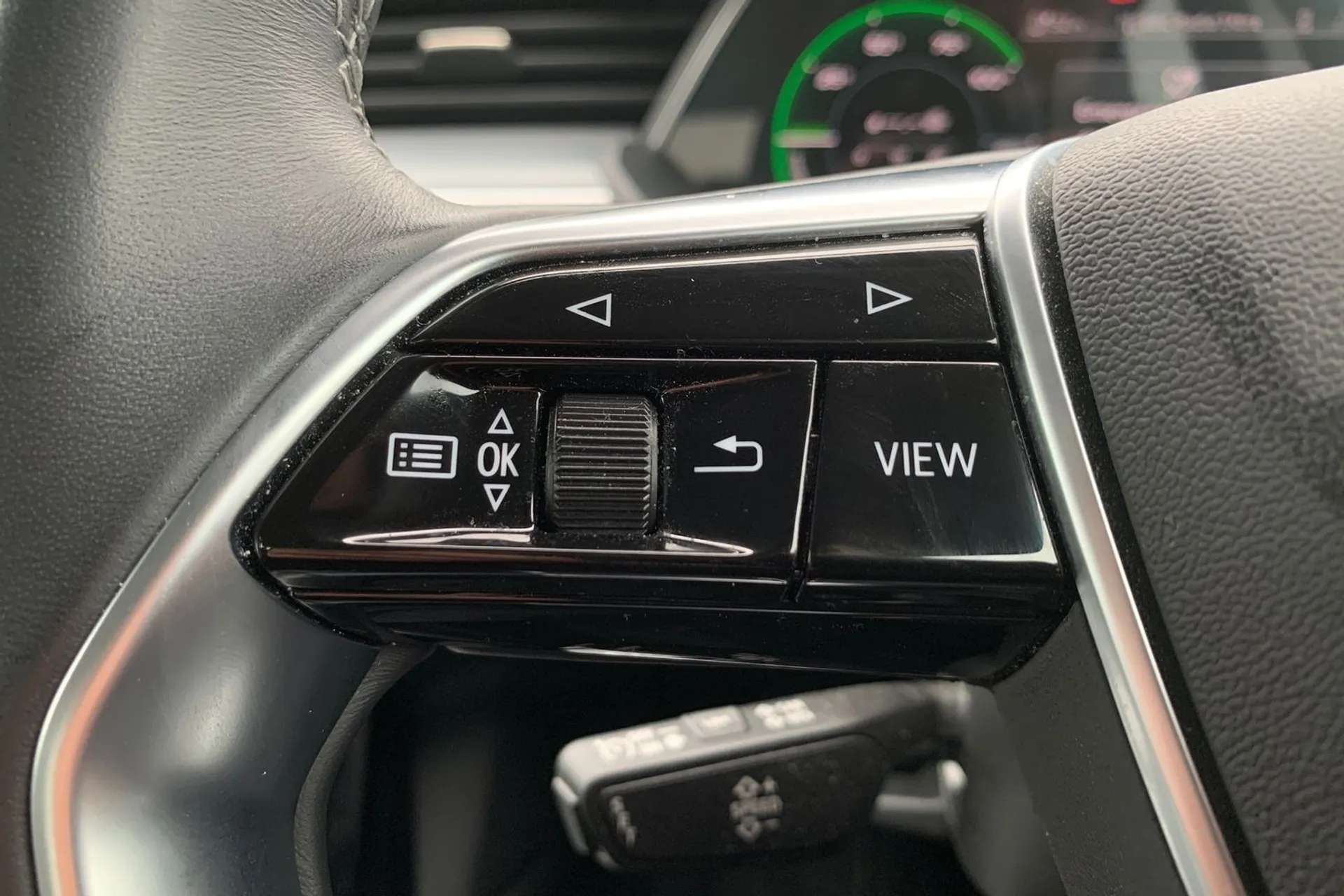 2024 AUDI Q8 2024 AUDI Q8