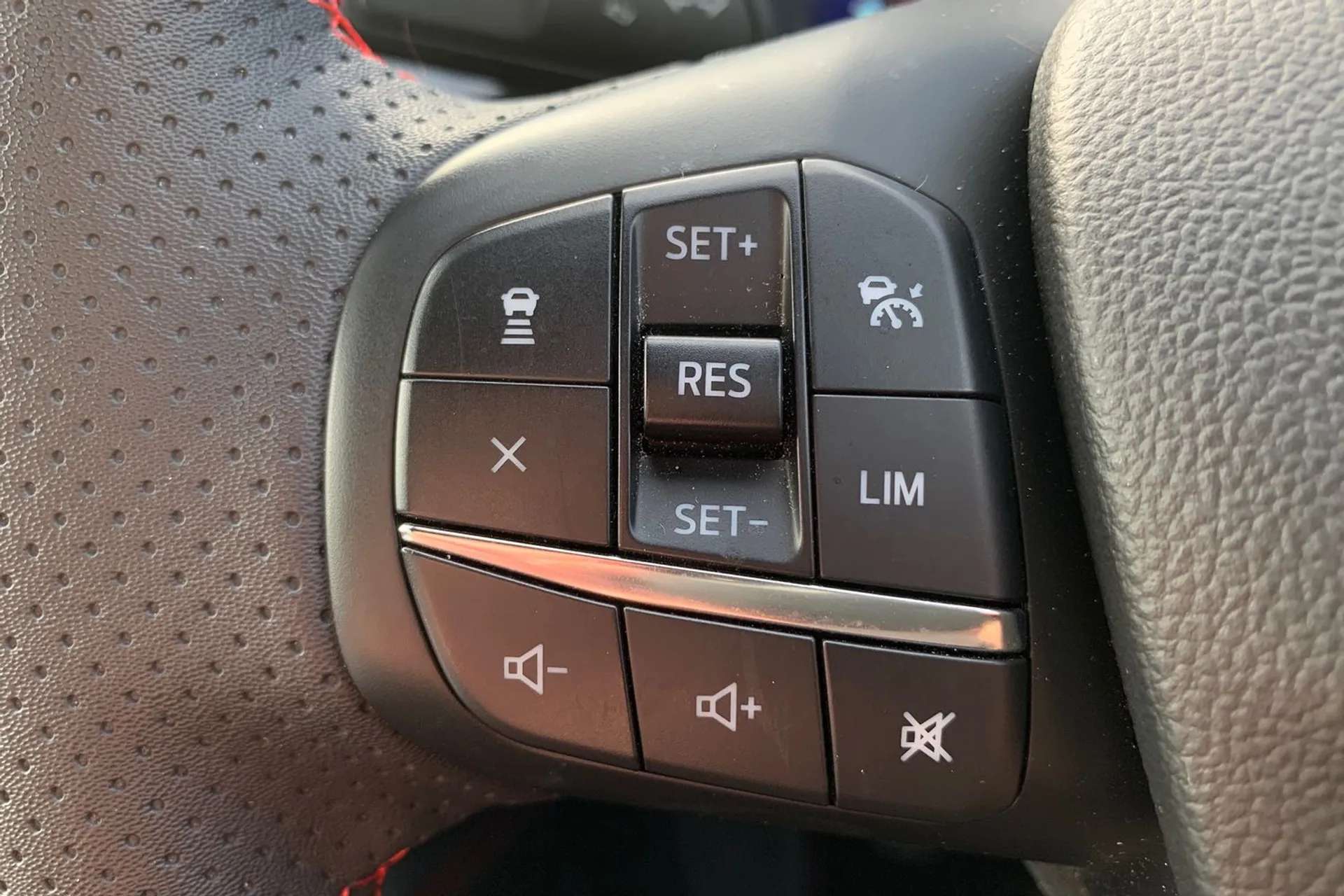 2023 FORD KUGA 2023 FORD KUGA