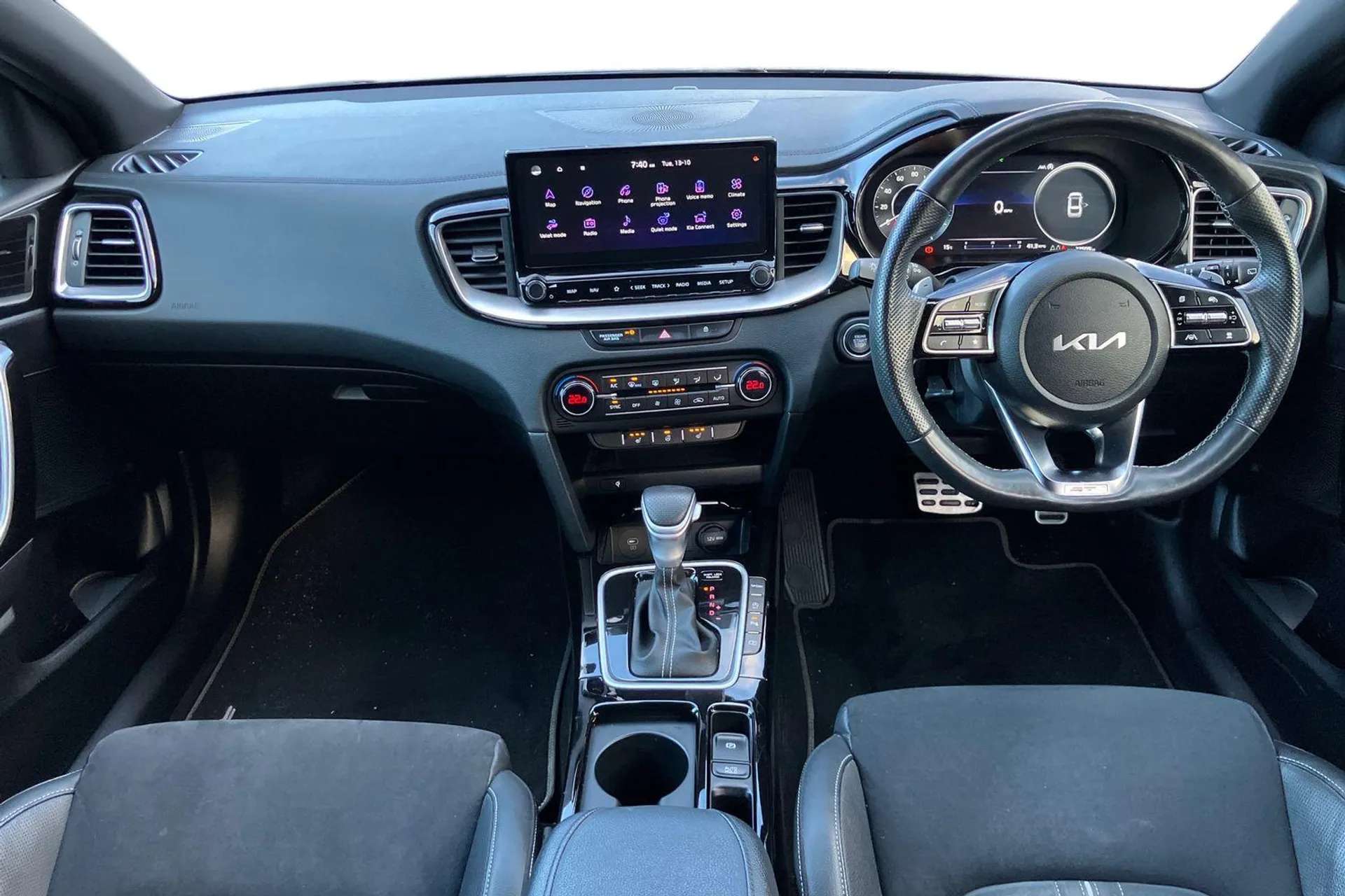 A 2024 KIA PRO CEED 1.5T GDi ISG GT-Line S 5dr DCT [Forward Collision-Avoidance Assist (FCA) - City/Pedestrian/Cyclist, Smart cruise control with stop and go functionalit A 2024 KIA PRO CEED 1.5T GDi ISG GT-Line S 5dr DCT [Forward Collision-Avoidance Assist (FCA) - City/Pedestrian/Cyclist, Smart cruise control with stop and go functionalit