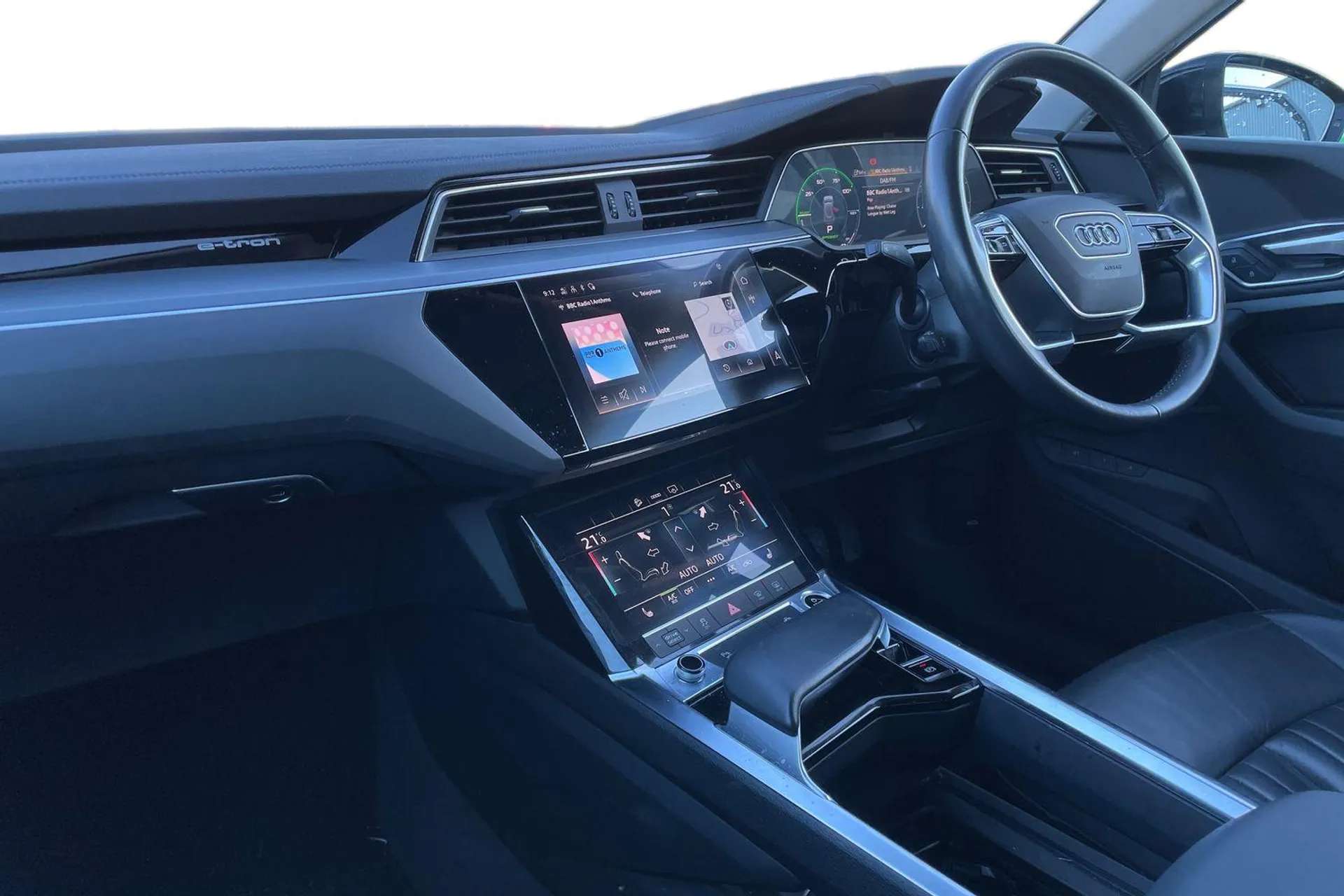 2021 AUDI E-TRON 2021 AUDI E-TRON
