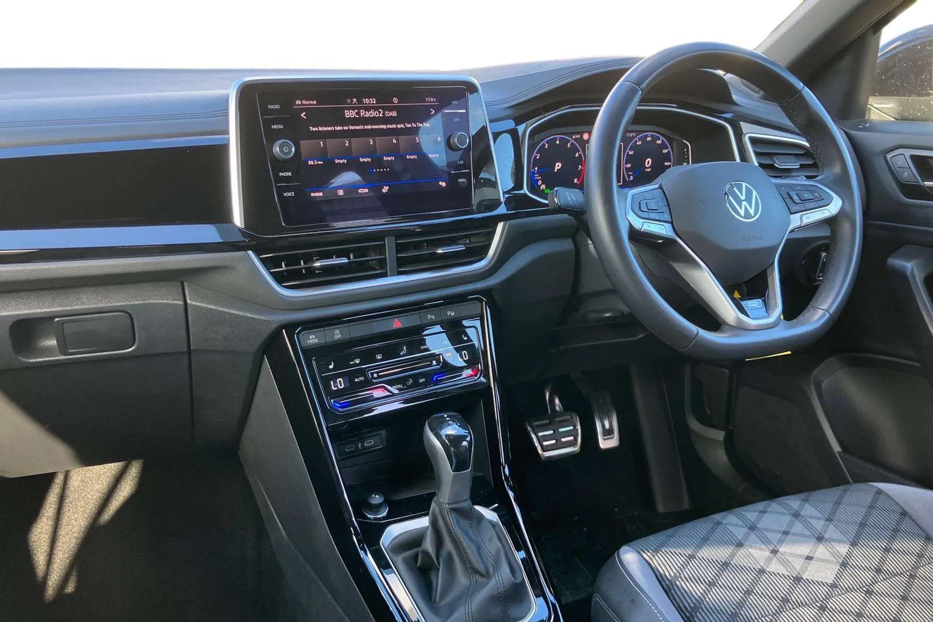 2024 VOLKSWAGEN T-ROC 2024 VOLKSWAGEN T-ROC