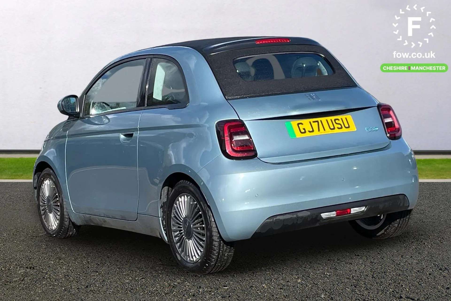 2021 FIAT 500 2021 FIAT 500