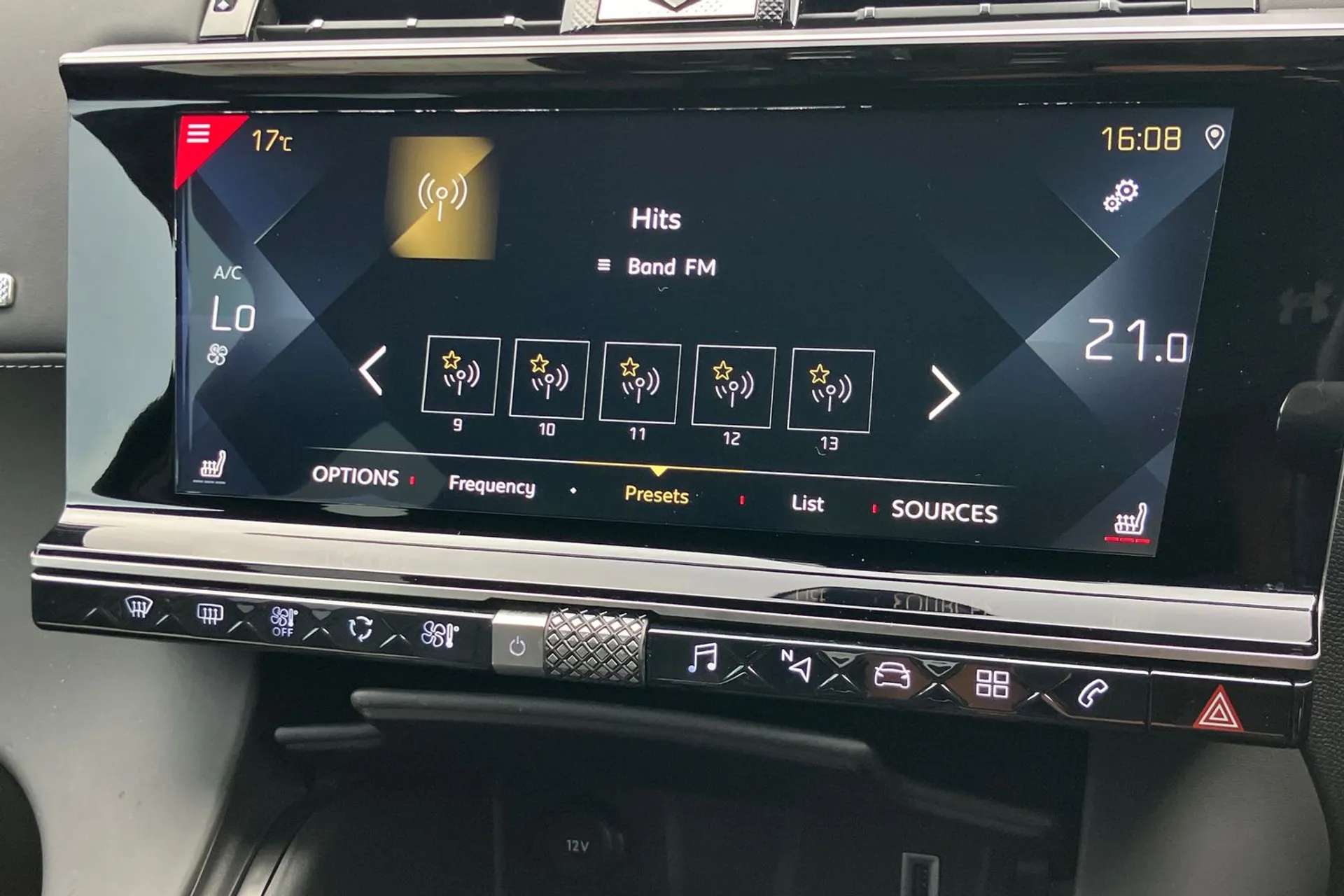 2021 DS DS 7 CROSSBACK 2021 DS DS 7 CROSSBACK