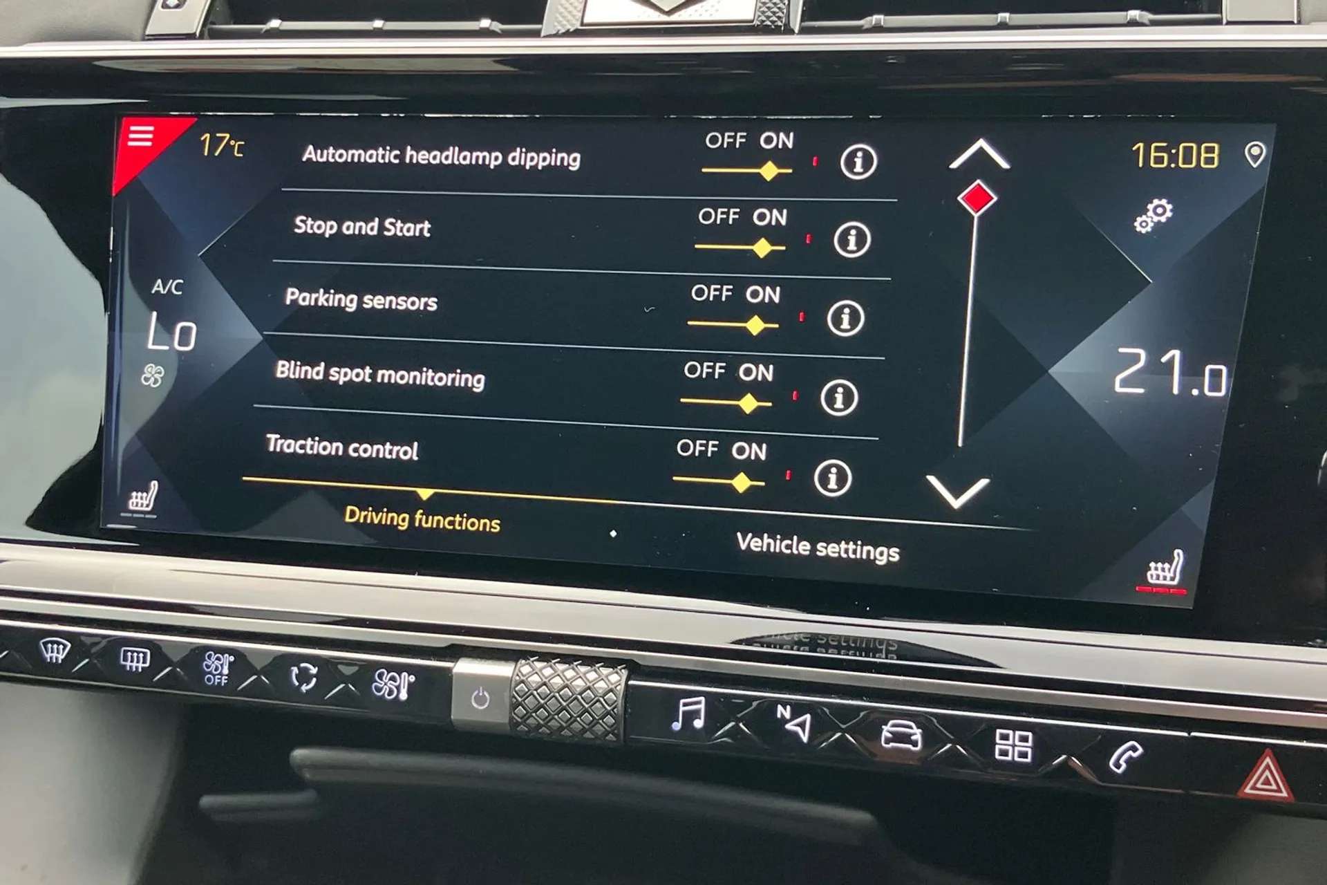 2021 DS DS 7 CROSSBACK 2021 DS DS 7 CROSSBACK