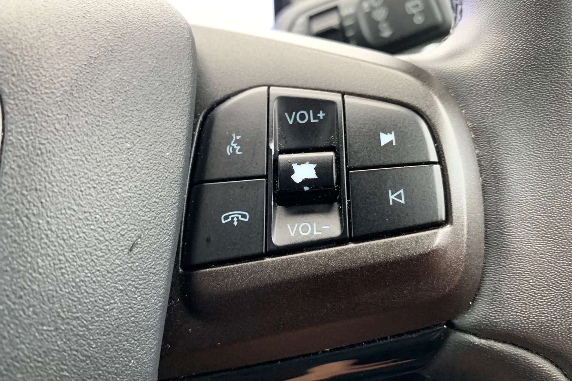 2021 FORD MUSTANG MACH-E 2021 FORD MUSTANG MACH-E