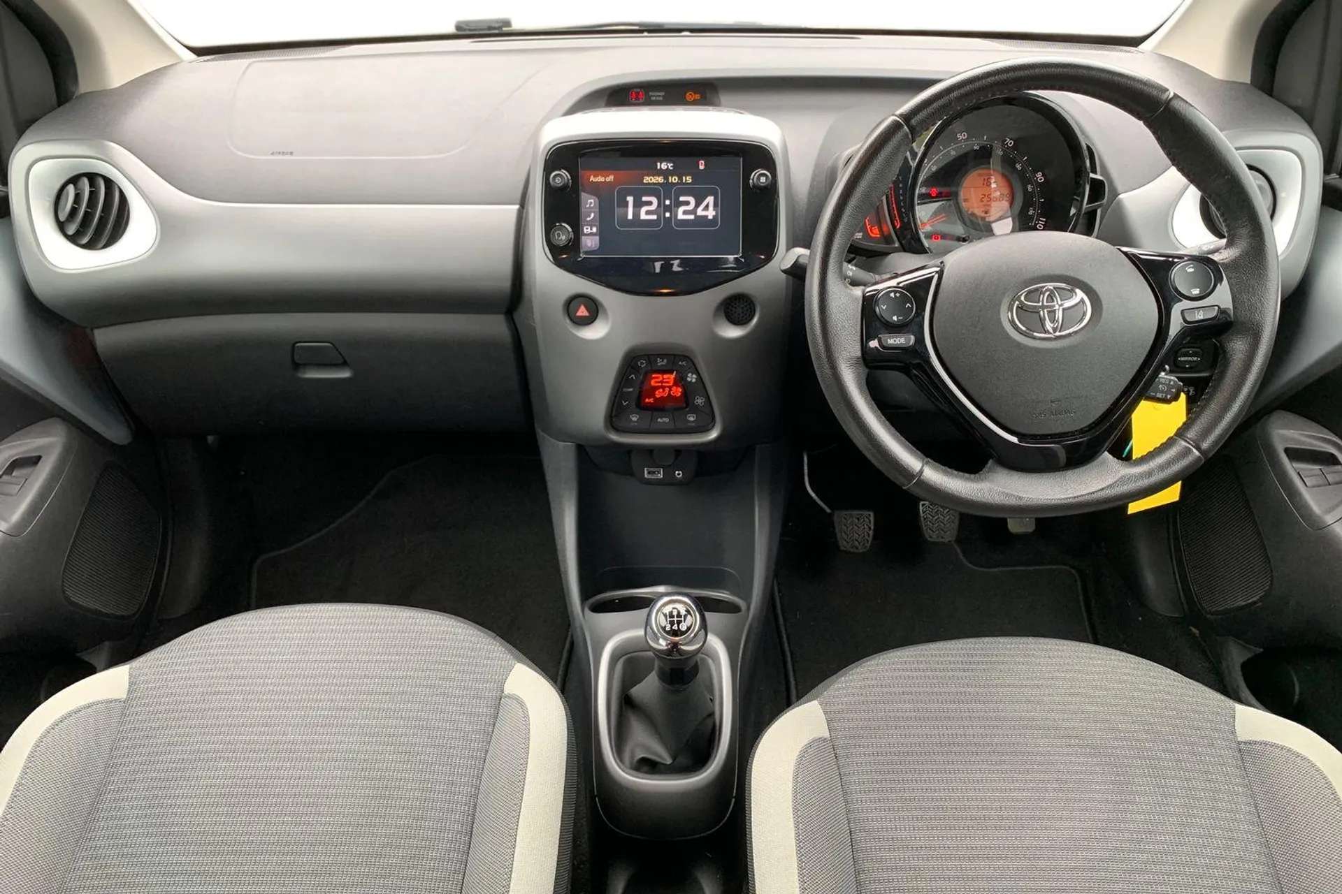 2021 TOYOTA AYGO 2021 TOYOTA AYGO