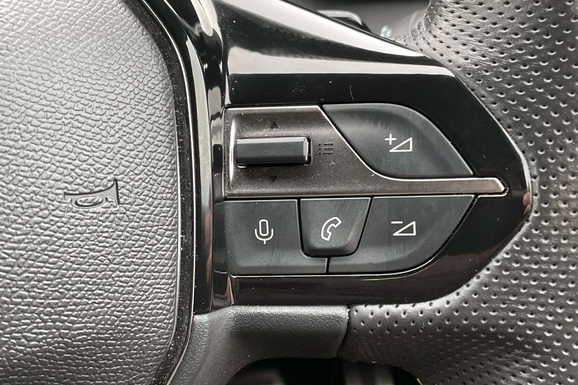 2022 PEUGEOT 308 2022 PEUGEOT 308
