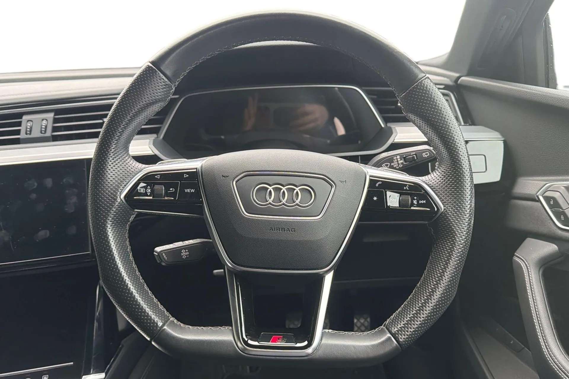 2022 AUDI E-TRON 2022 AUDI E-TRON