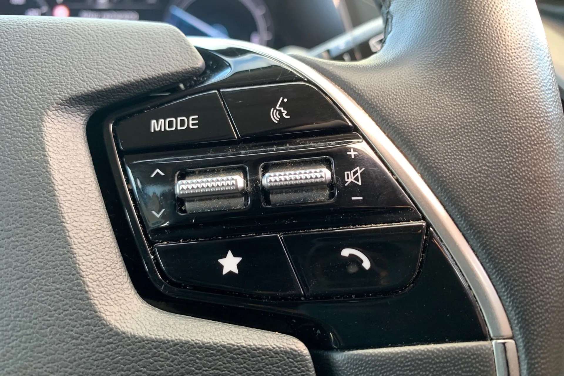 2025 KIA NIRO 2025 KIA NIRO