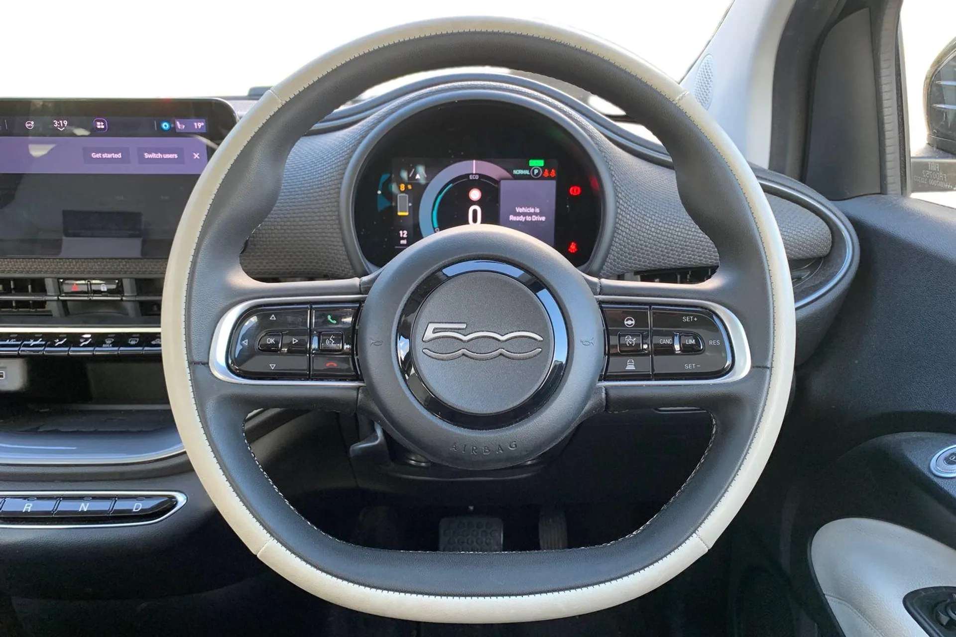2023 FIAT 500 2023 FIAT 500