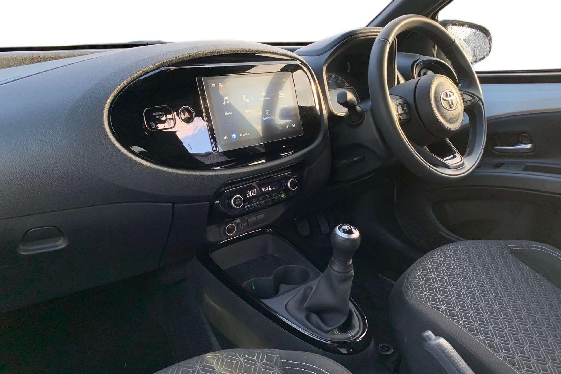 2025 TOYOTA AYGO X 2025 TOYOTA AYGO X
