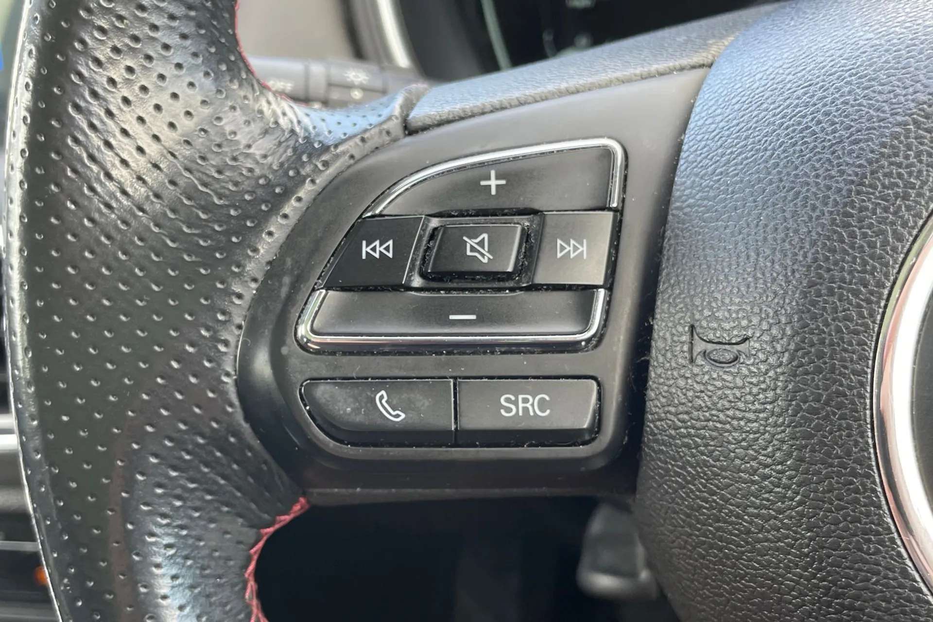 2022 MG MOTOR UK HS 2022 MG MOTOR UK HS