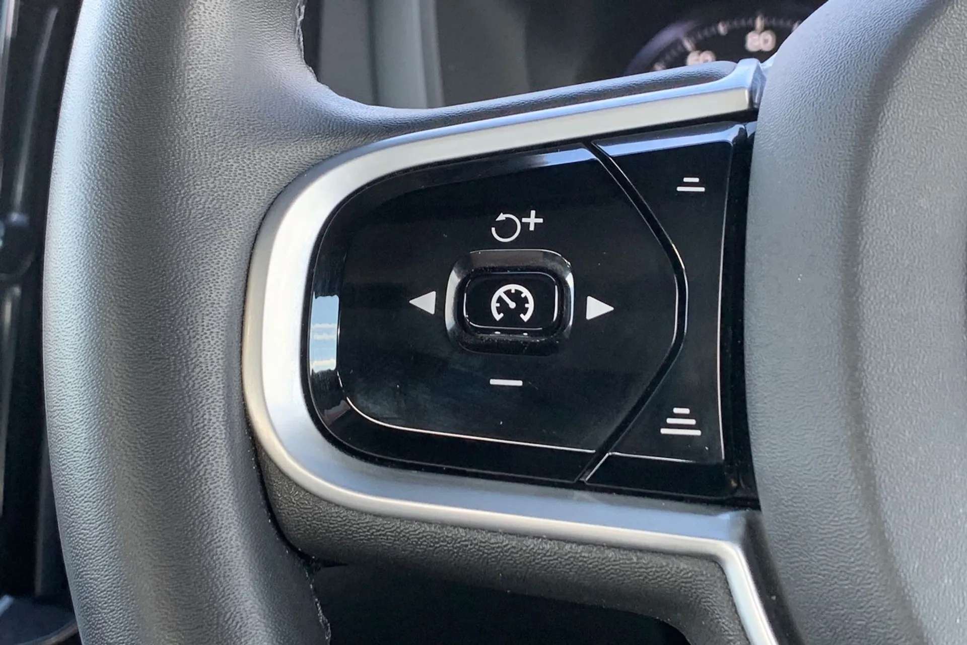 2020 VOLVO S60 2020 VOLVO S60