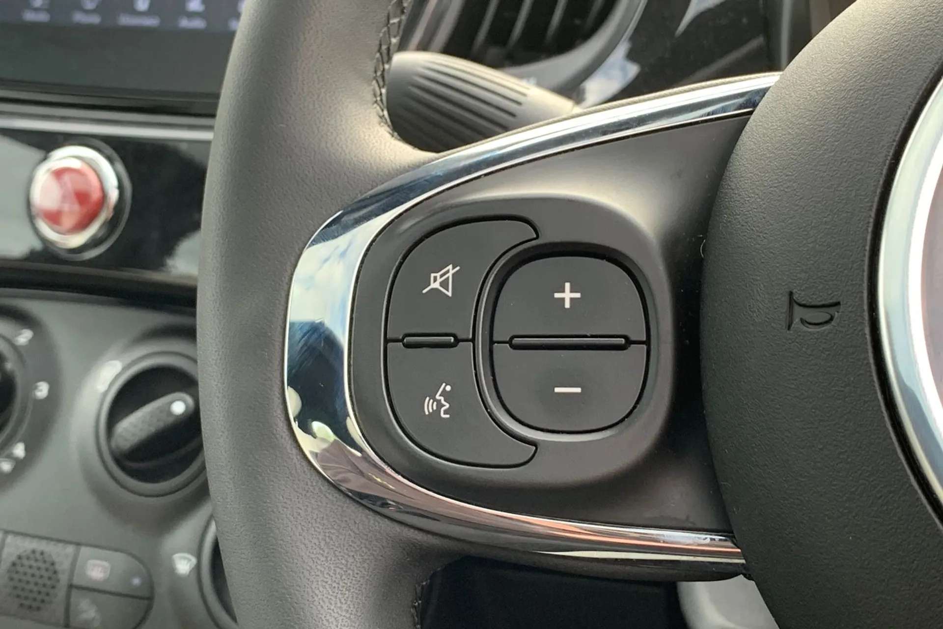 2023 FIAT 500 2023 FIAT 500