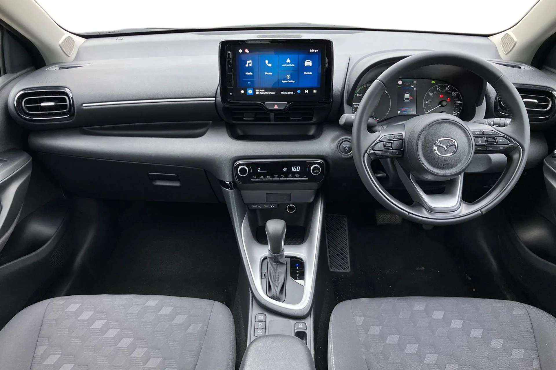 2026 MAZDA 2 HYBRID 2026 MAZDA 2 HYBRID