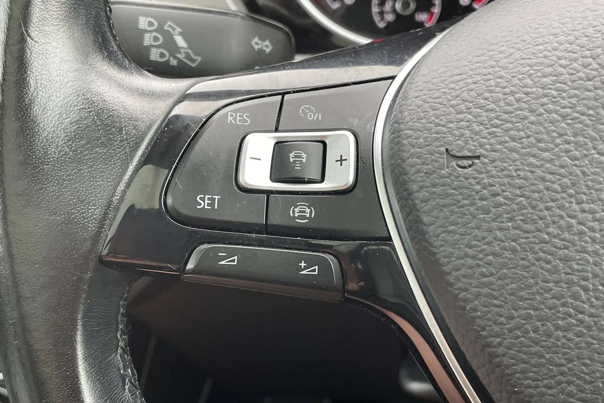 2021 VOLKSWAGEN TOURAN 2021 VOLKSWAGEN TOURAN