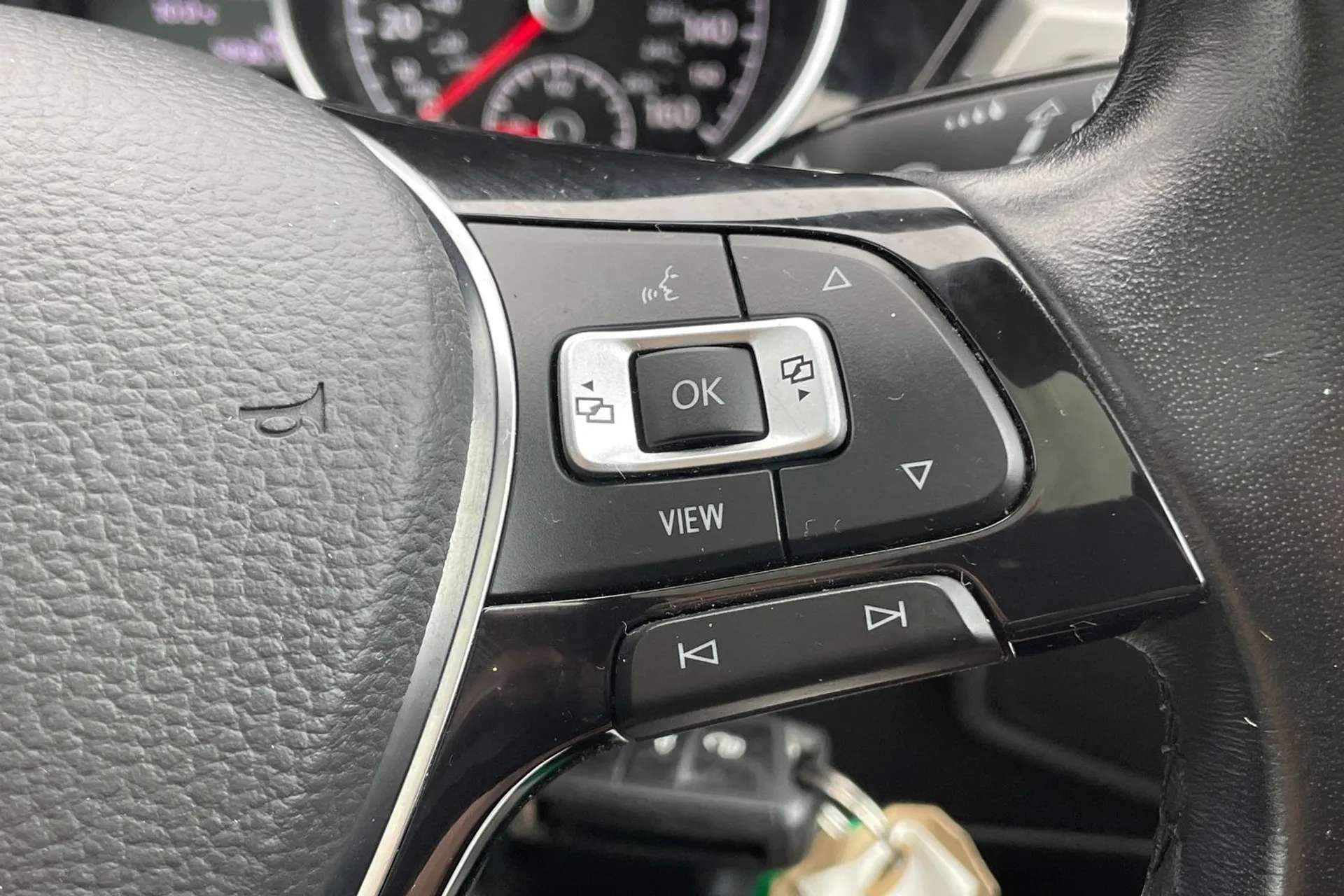 2021 VOLKSWAGEN TOURAN 2021 VOLKSWAGEN TOURAN