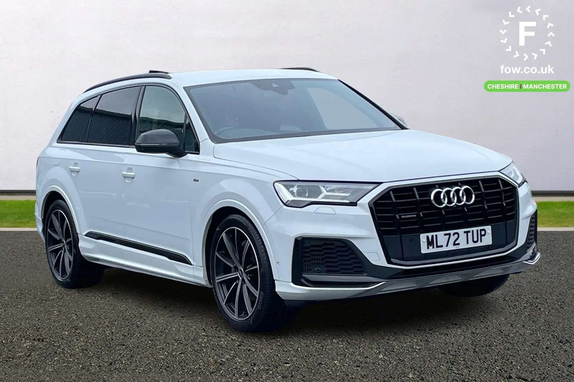 A 2022 AUDI Q7 55 TFSI Quattro Black Edition 5dr Tiptronic [Audi matrix LED headlights with dynamic front and rear indicators, Parking system plus with 360 degree di A 2022 AUDI Q7 55 TFSI Quattro Black Edition 5dr Tiptronic [Audi matrix LED headlights with dynamic front and rear indicators, Parking system plus with 360 degree di