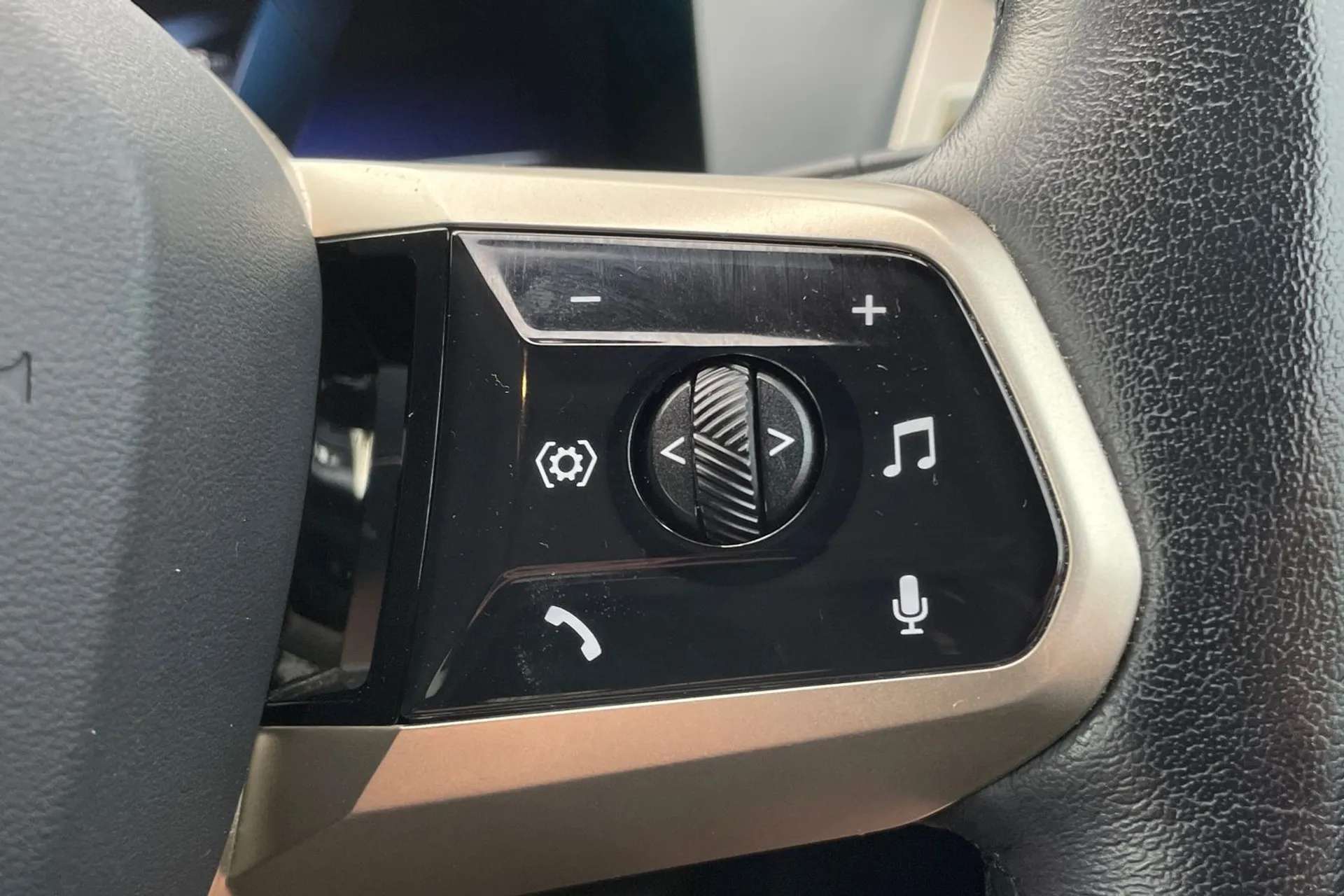 2023 BMW IX 2023 BMW IX