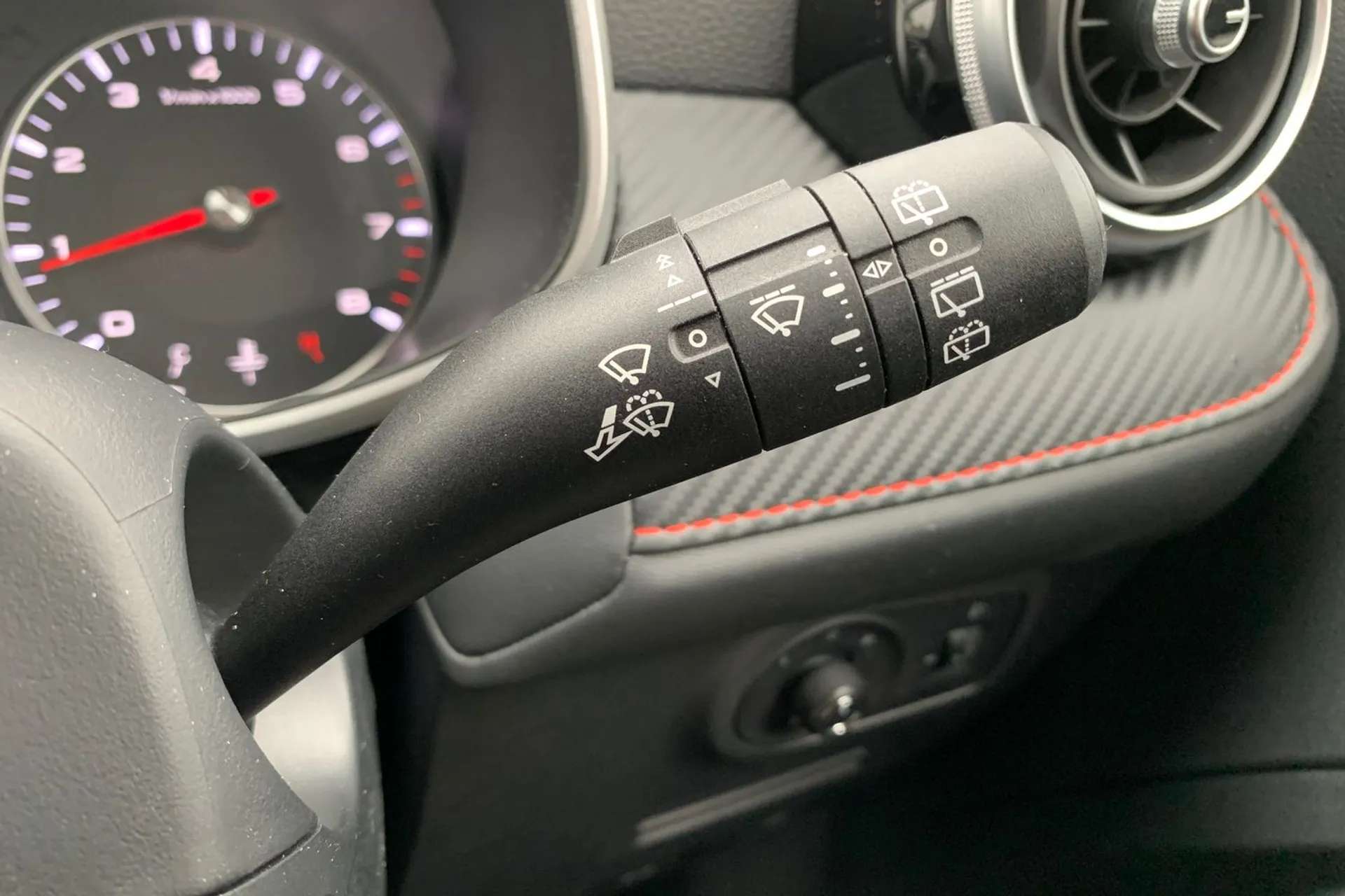 2024 MG MOTOR UK ZS 2024 MG MOTOR UK ZS