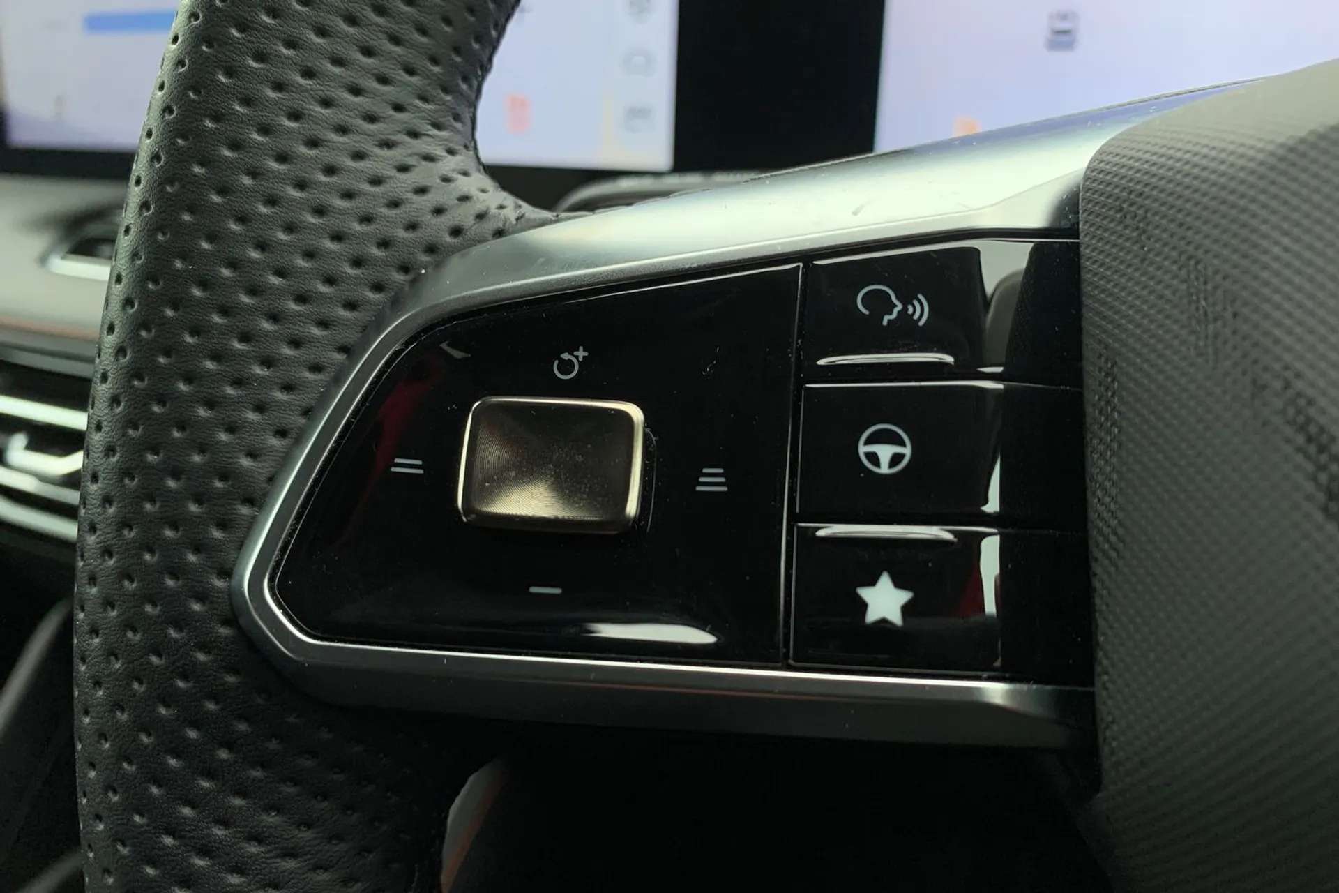 2025 MG MOTOR UK HS 2025 MG MOTOR UK HS