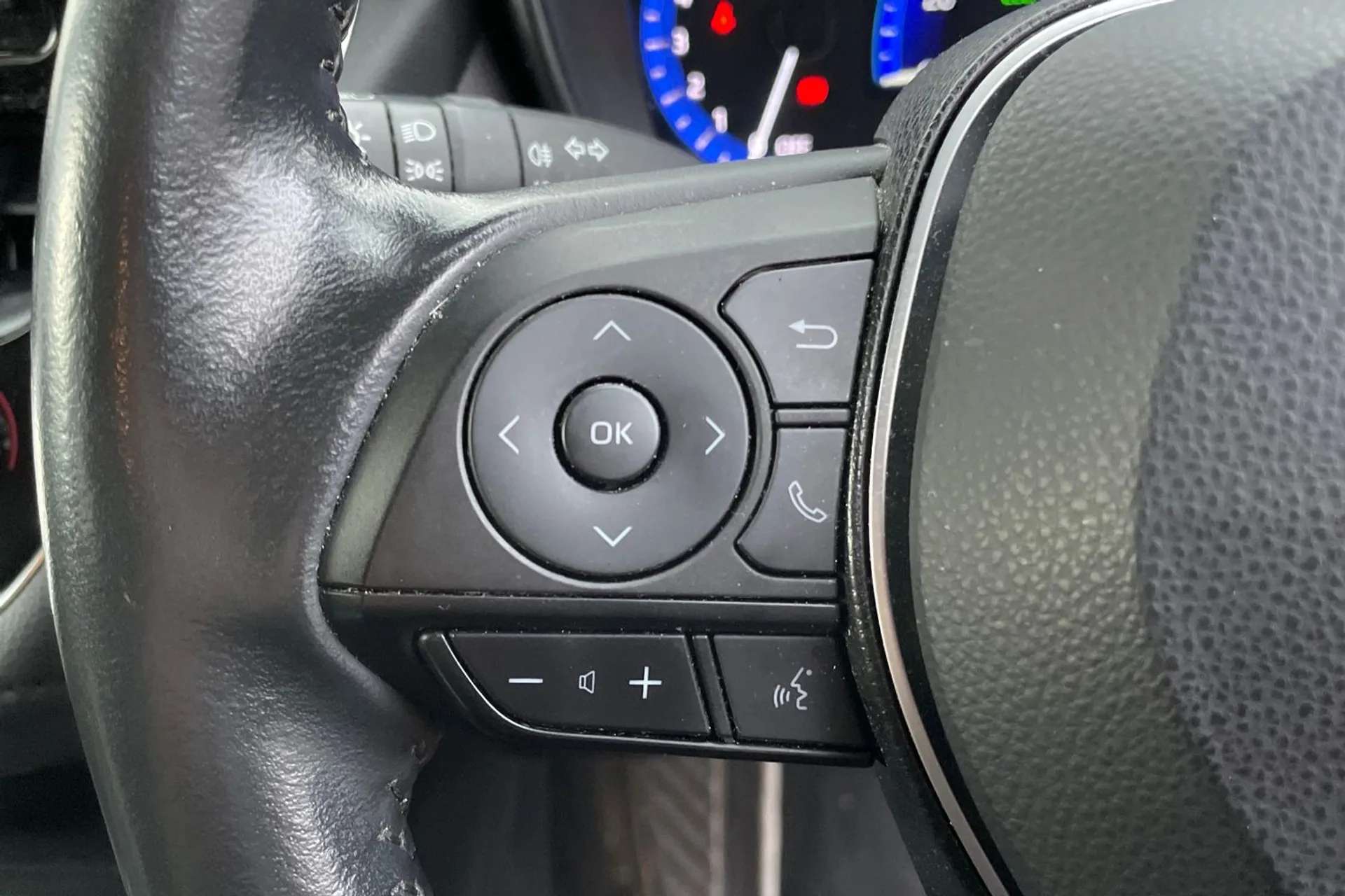 2021 TOYOTA COROLLA 2021 TOYOTA COROLLA