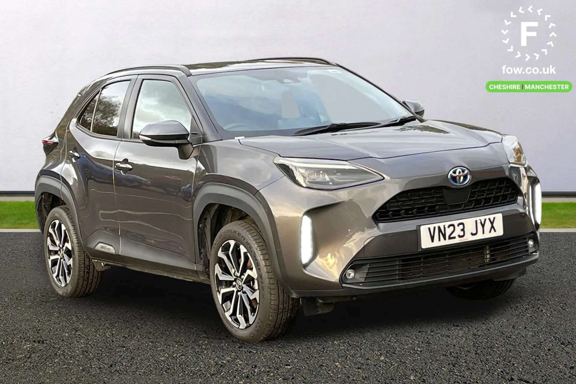 A 2023 TOYOTA YARIS CROSS 1.5 Hybrid Design 5dr CVT [8" Toyota touch 2 multimedia system with Smartphone integration, Pre-collision system enhanced with emergency steering assi A 2023 TOYOTA YARIS CROSS 1.5 Hybrid Design 5dr CVT [8" Toyota touch 2 multimedia system with Smartphone integration, Pre-collision system enhanced with emergency steering assi