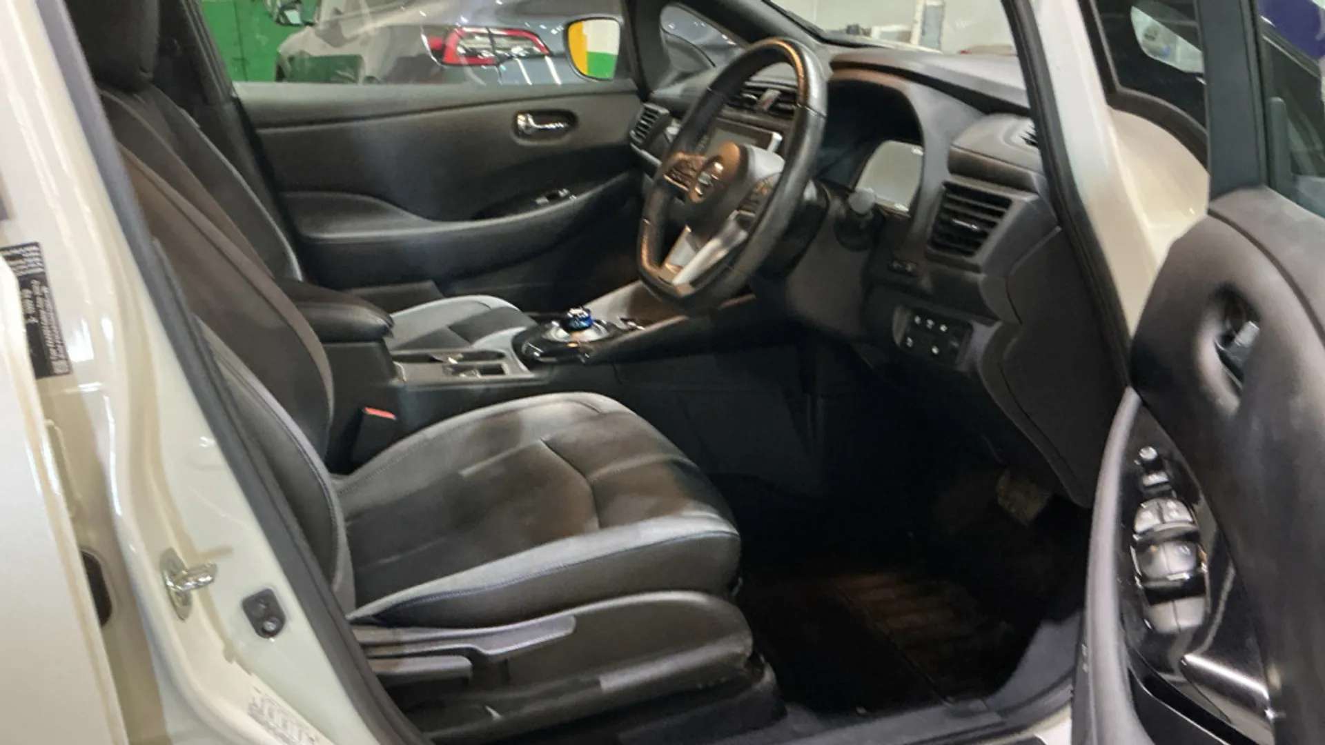 2021 NISSAN LEAF 2021 NISSAN LEAF