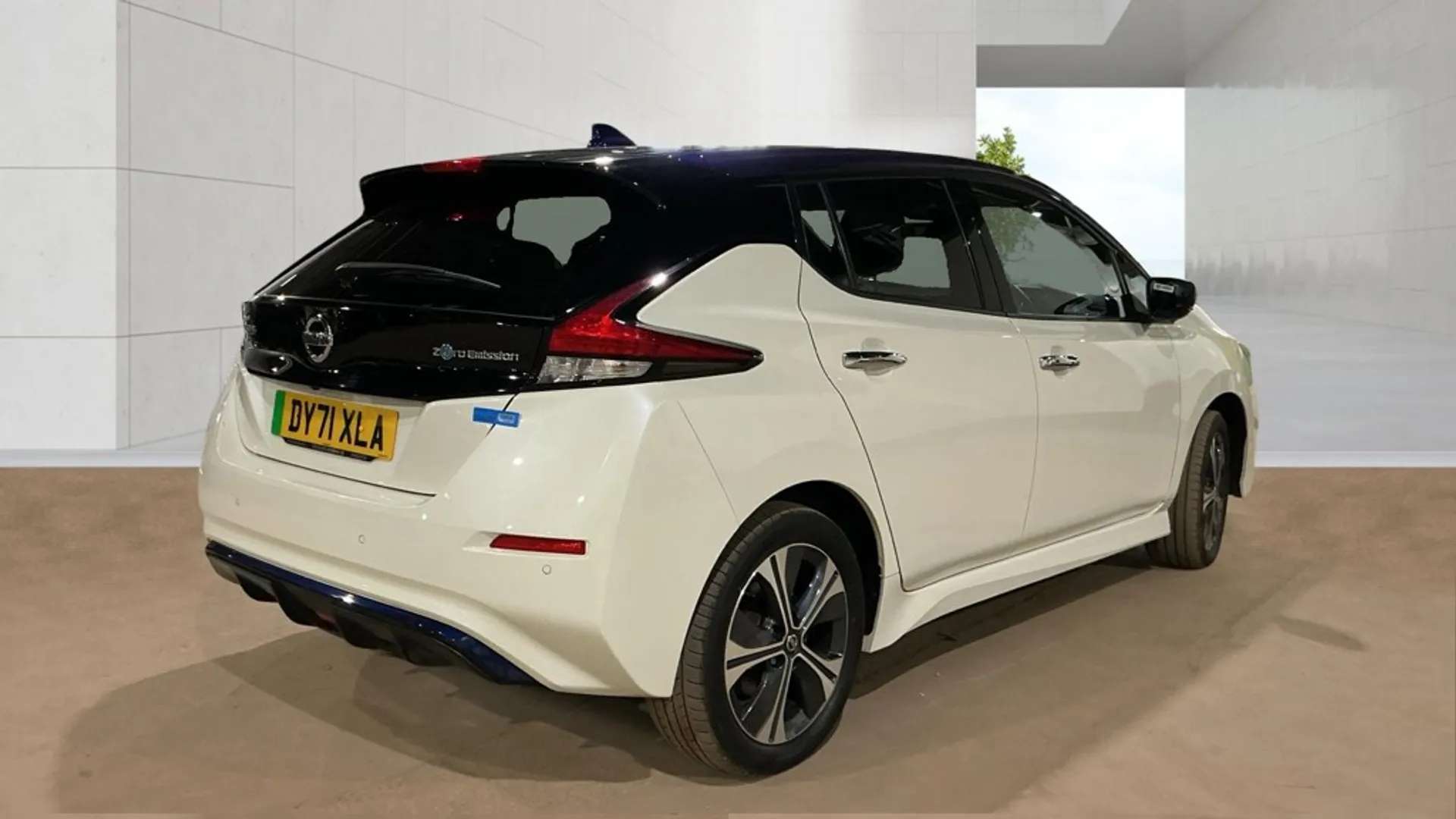 2021 NISSAN LEAF 2021 NISSAN LEAF