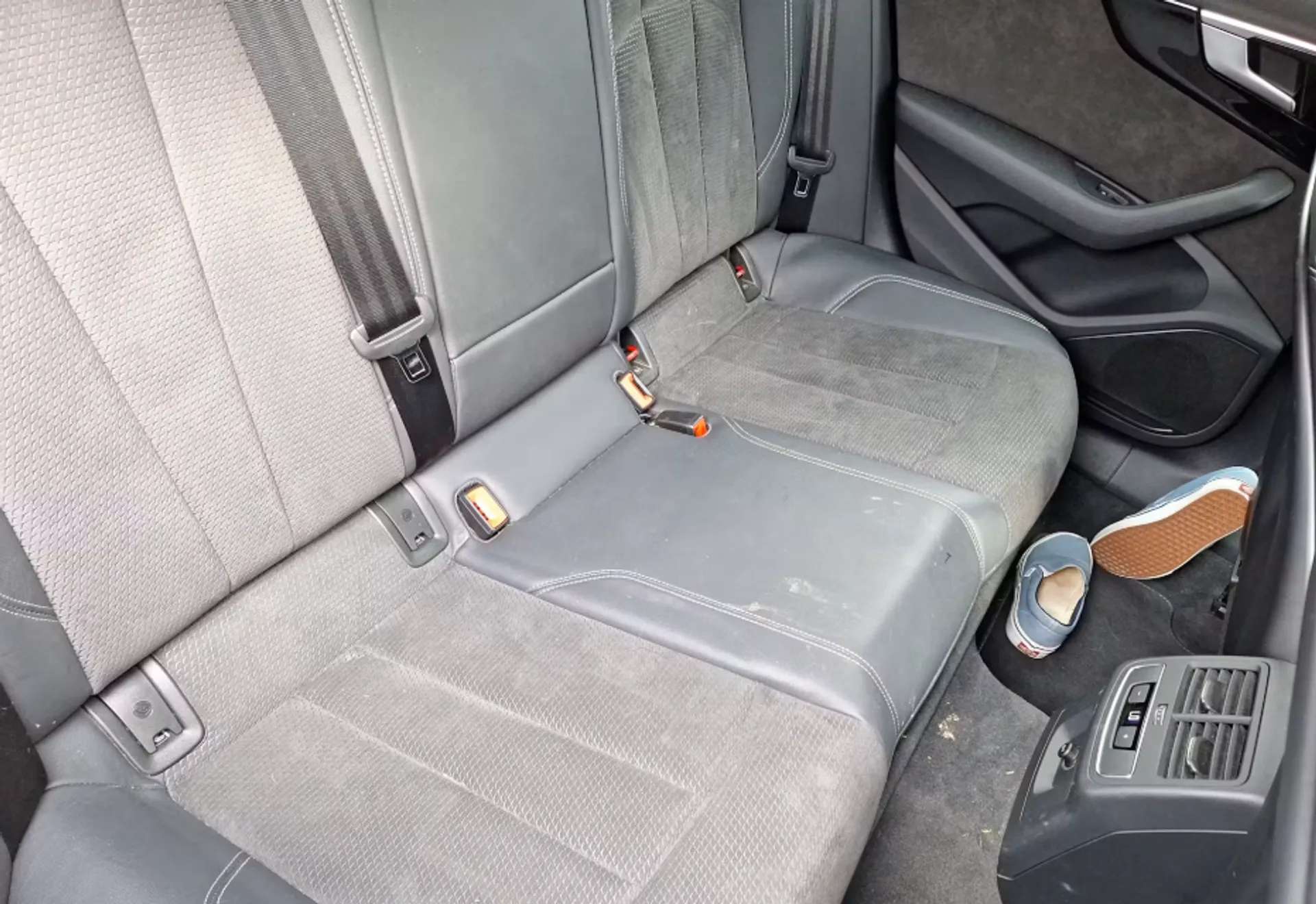 2020 AUDI A4 2020 AUDI A4