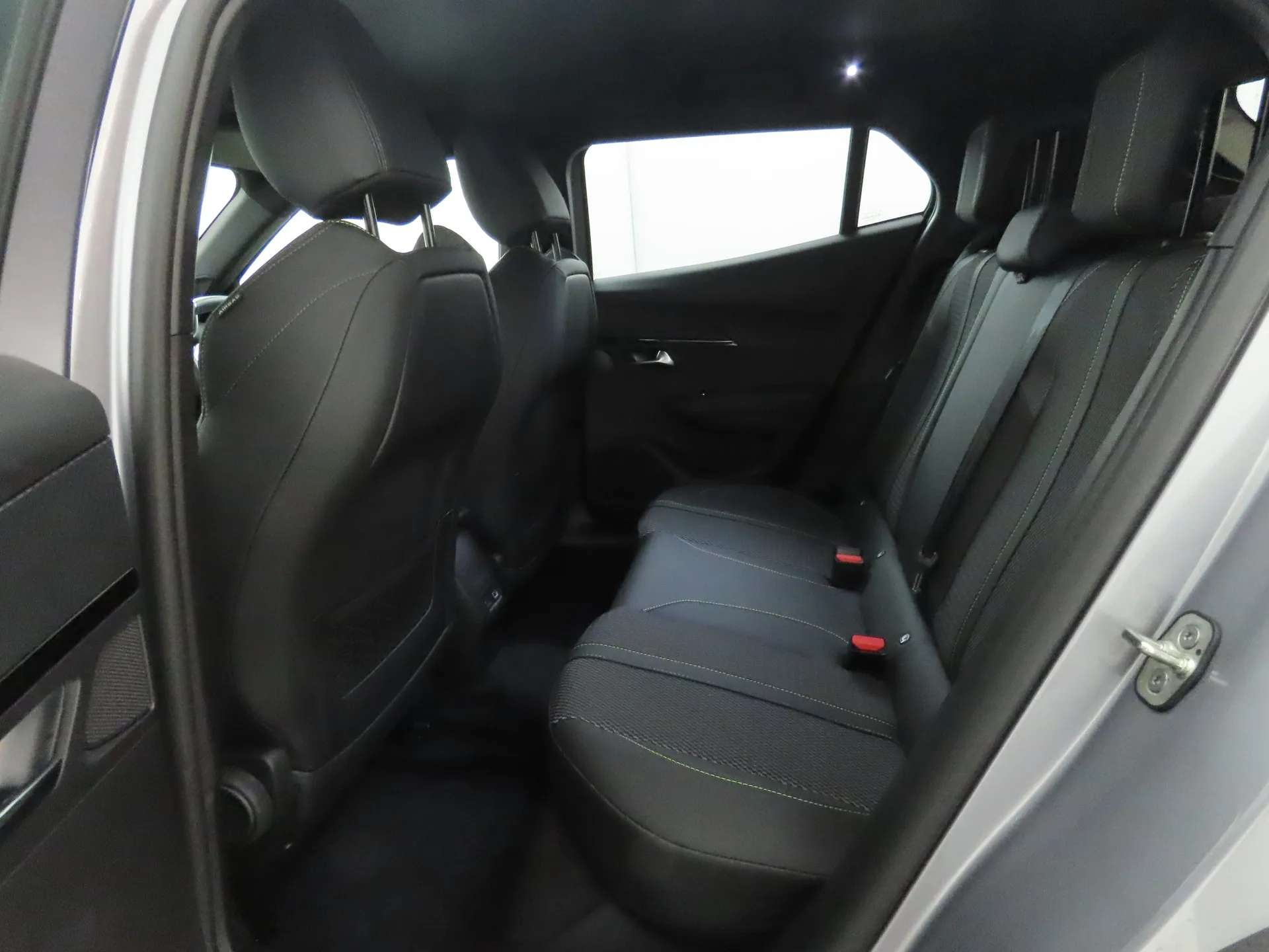 2025 PEUGEOT 2008 2025 PEUGEOT 2008