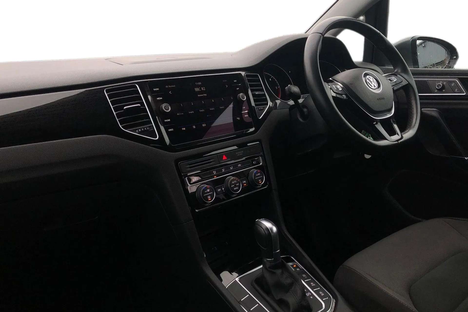 2019 VOLKSWAGEN GOLF SV 2019 VOLKSWAGEN GOLF SV