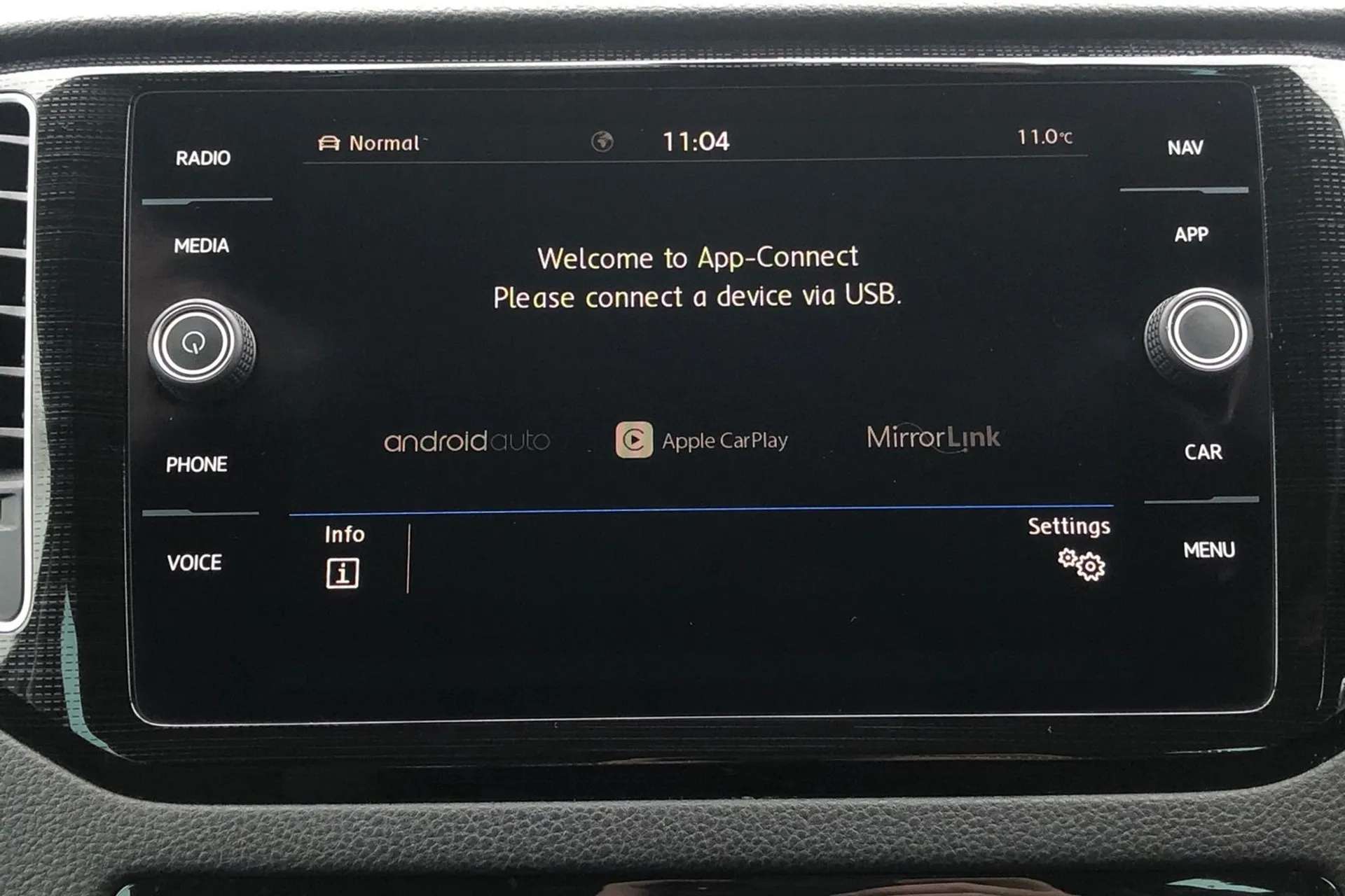 2019 VOLKSWAGEN GOLF SV 2019 VOLKSWAGEN GOLF SV