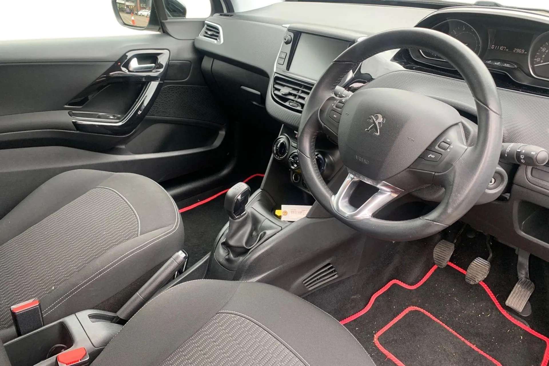 2017 PEUGEOT 208 2017 PEUGEOT 208