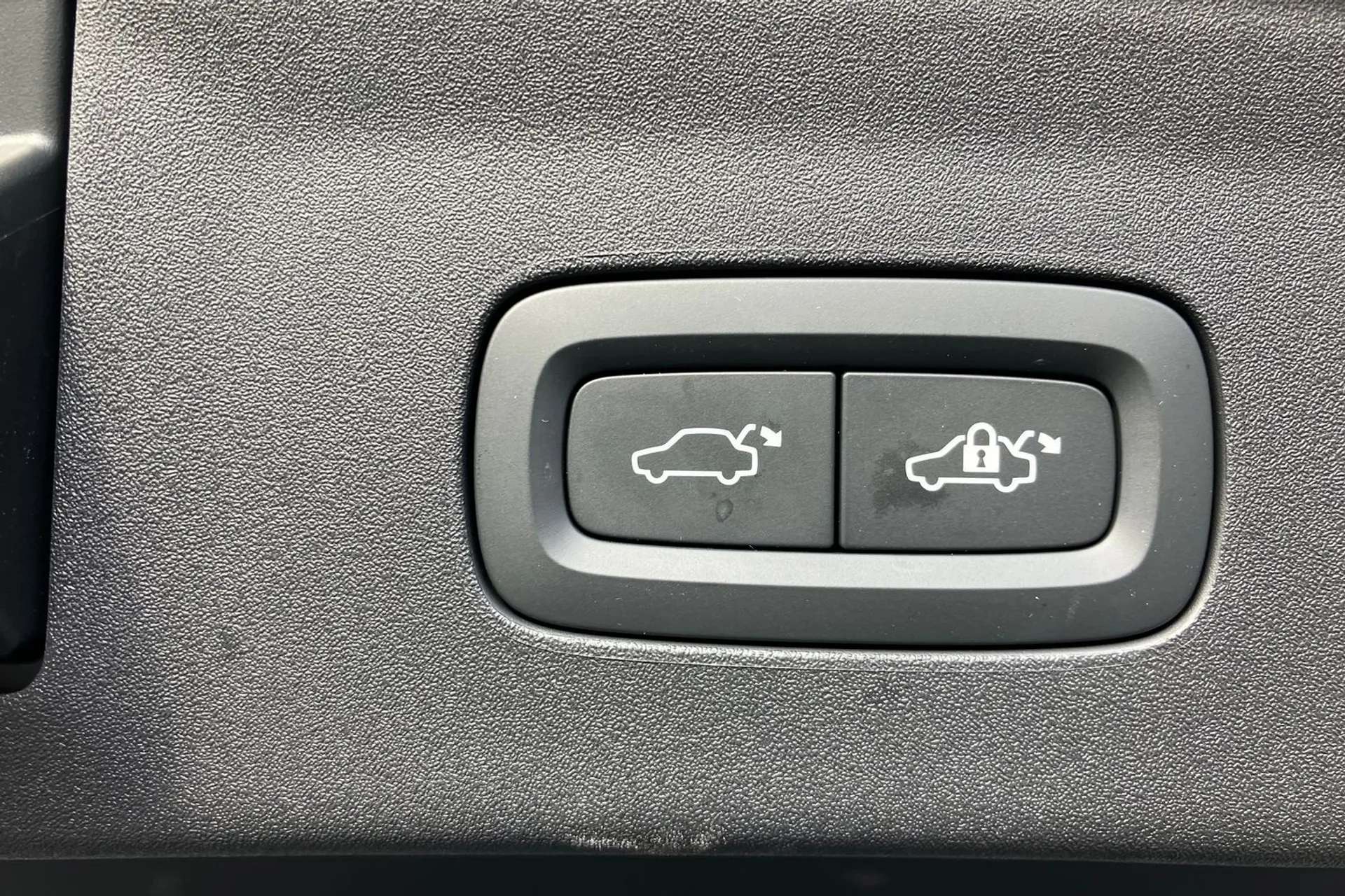 2021 POLESTAR 2 2021 POLESTAR 2