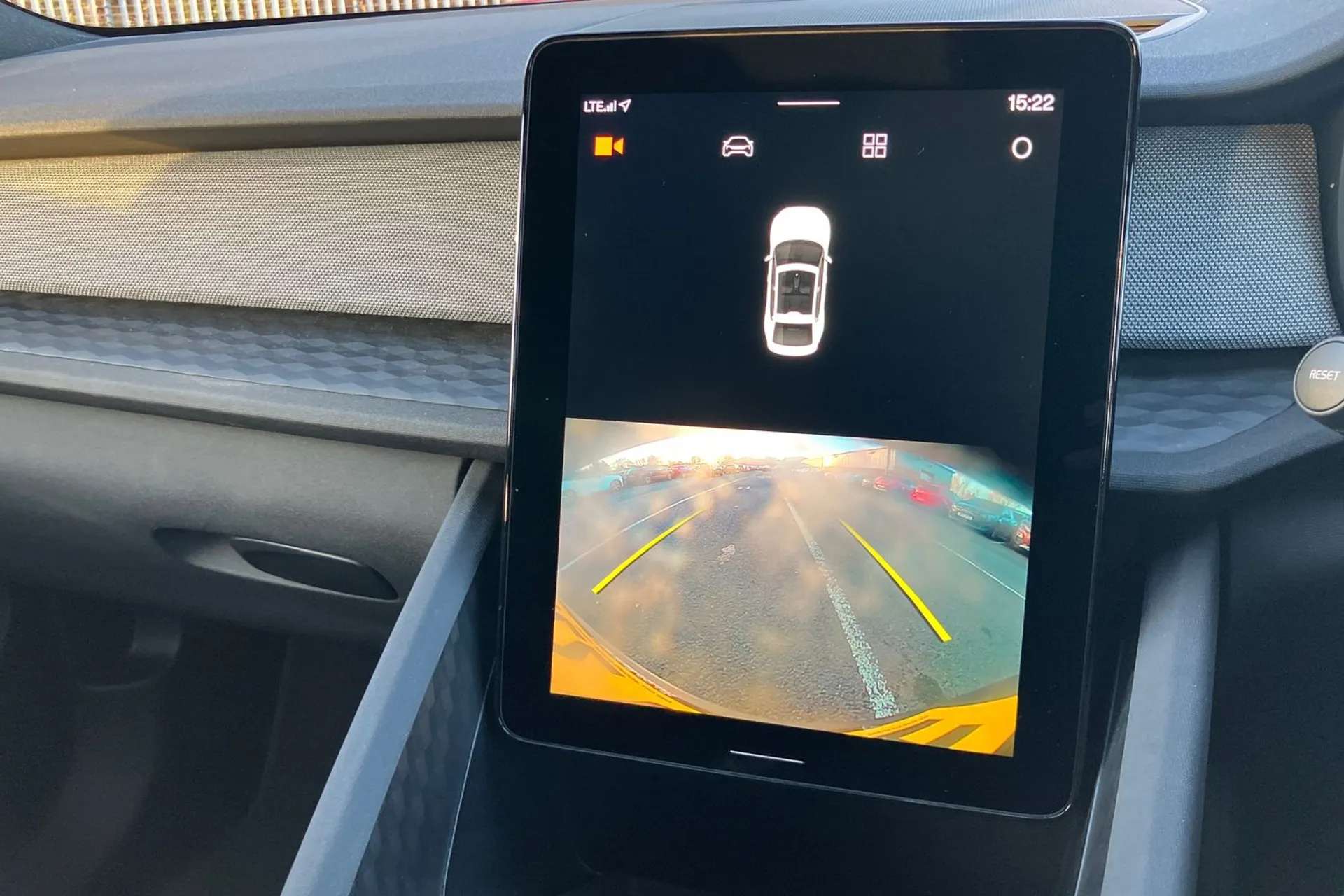 2022 POLESTAR 2 2022 POLESTAR 2