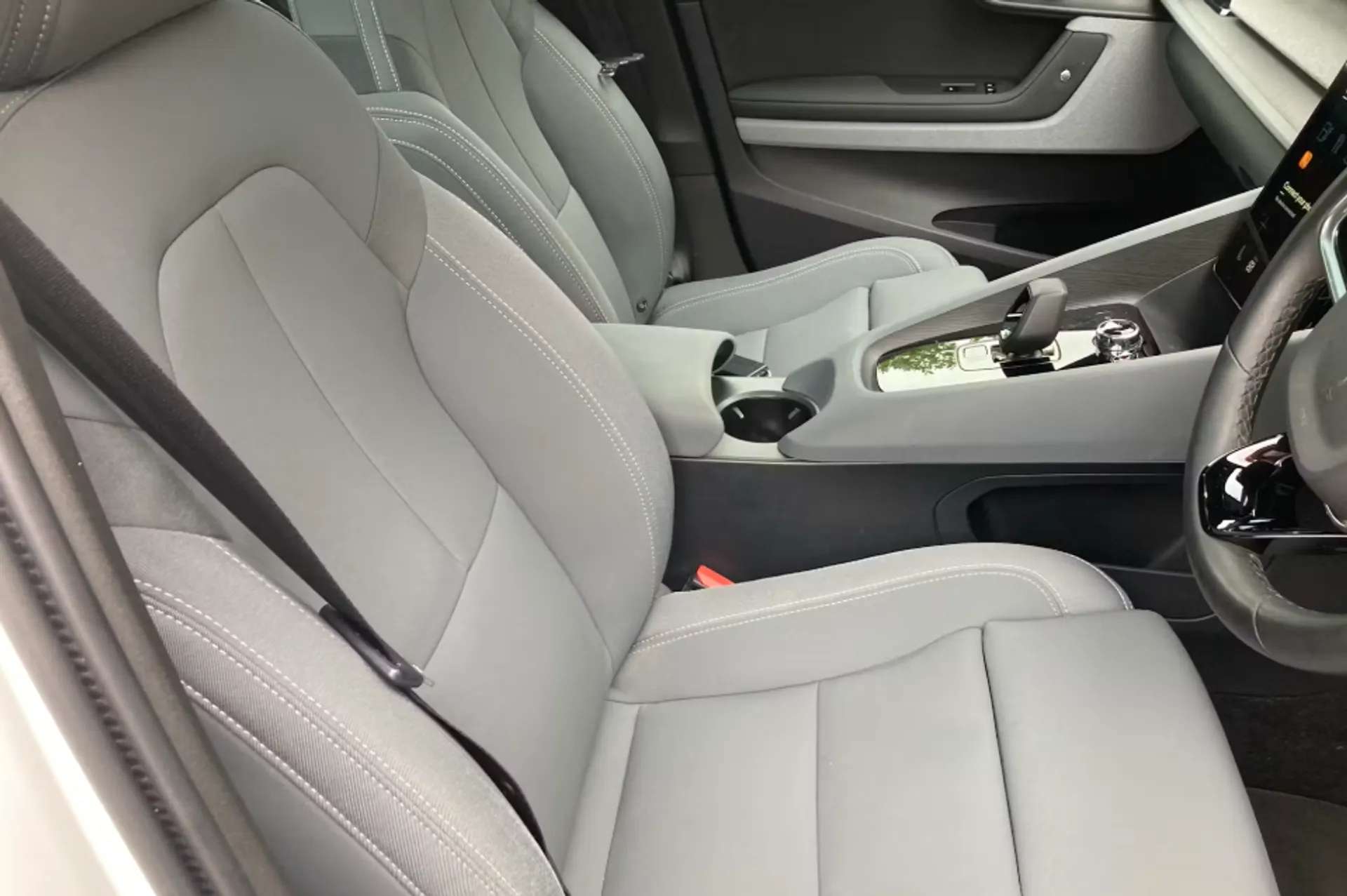 2021 POLESTAR 2 2021 POLESTAR 2