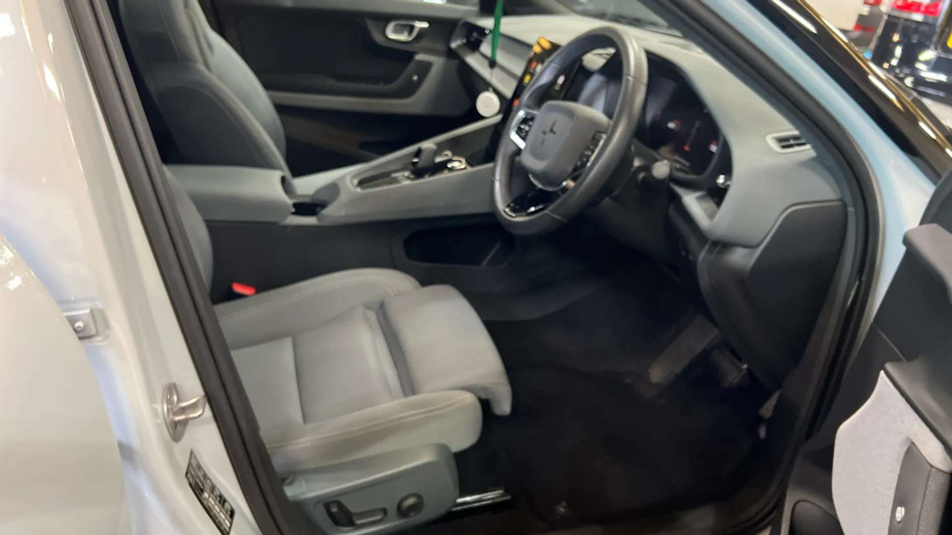 2023 POLESTAR 2 2023 POLESTAR 2