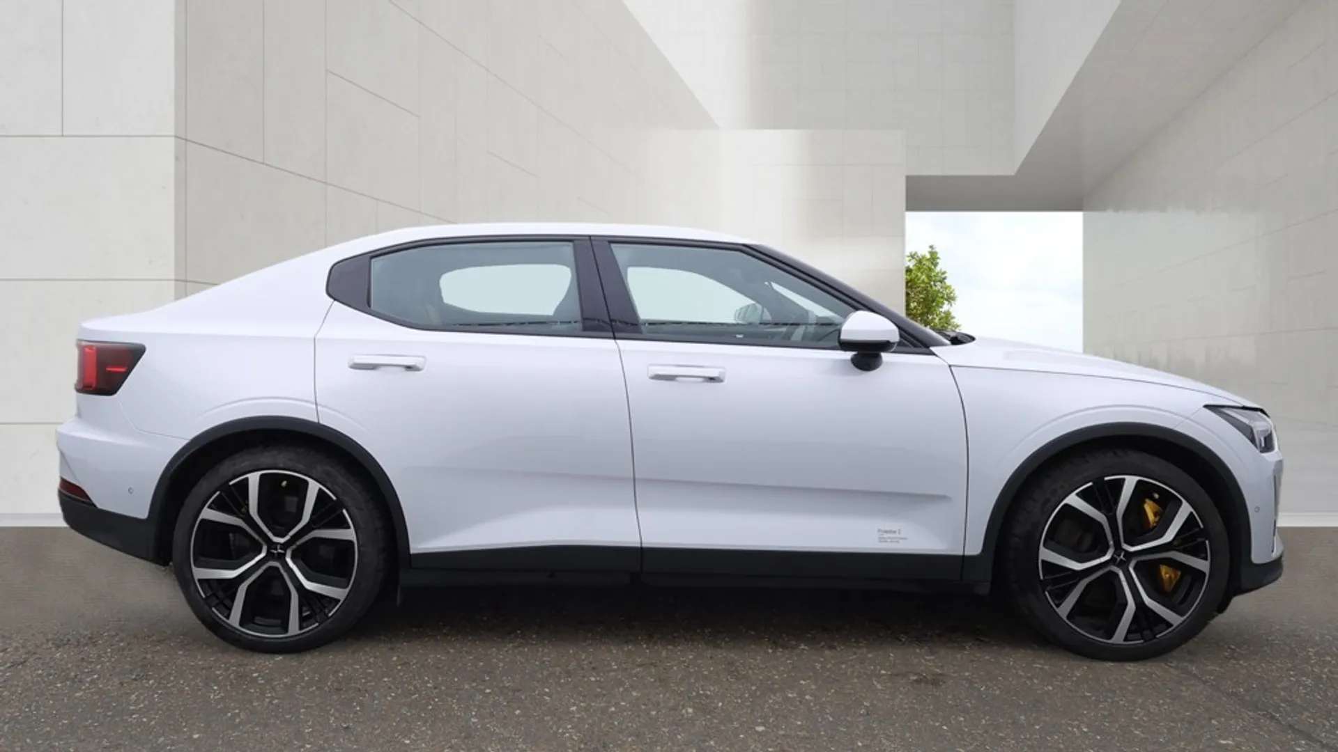 2023 POLESTAR 2 2023 POLESTAR 2