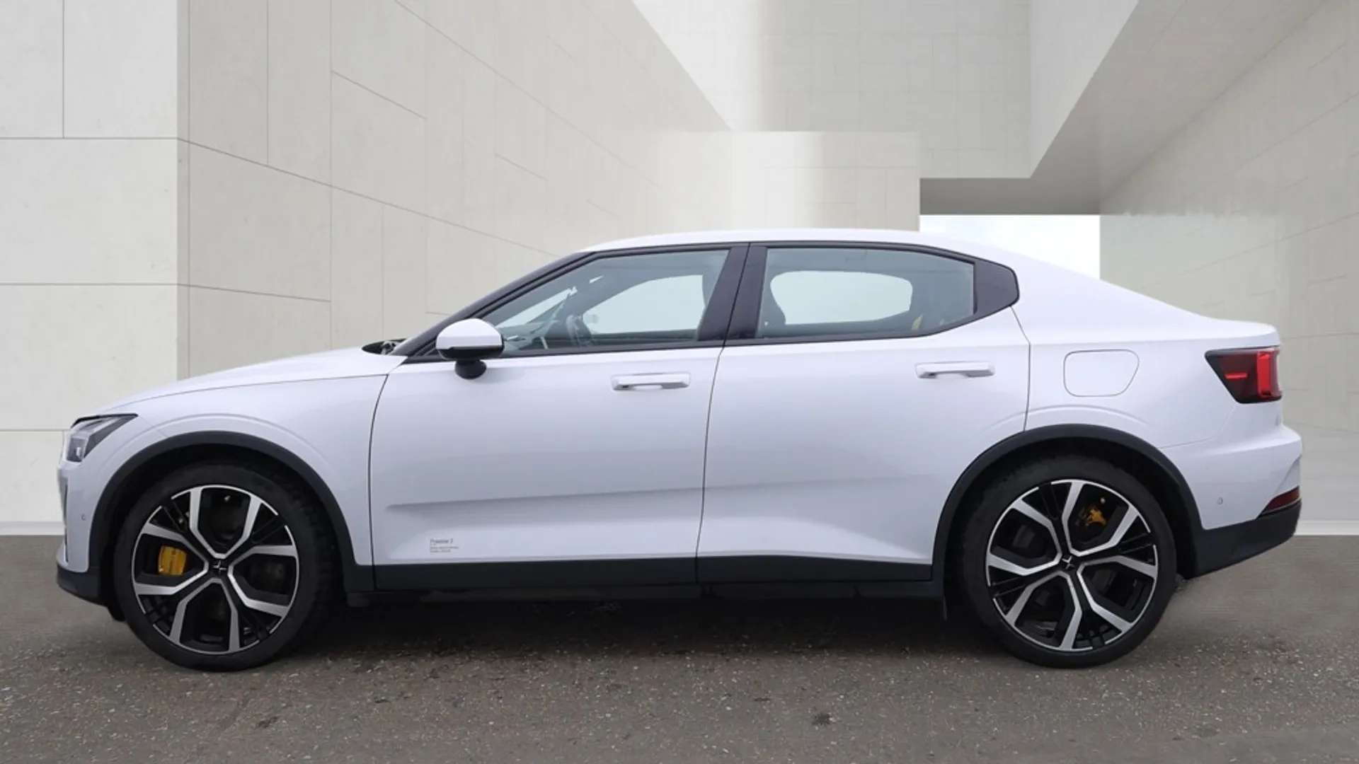 2023 POLESTAR 2 2023 POLESTAR 2