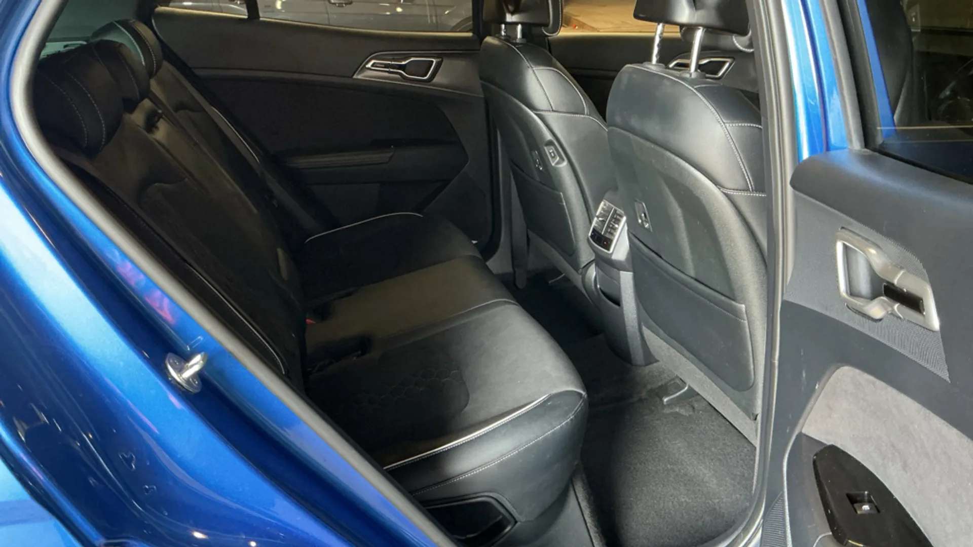 2023 KIA SPORTAGE 2023 KIA SPORTAGE