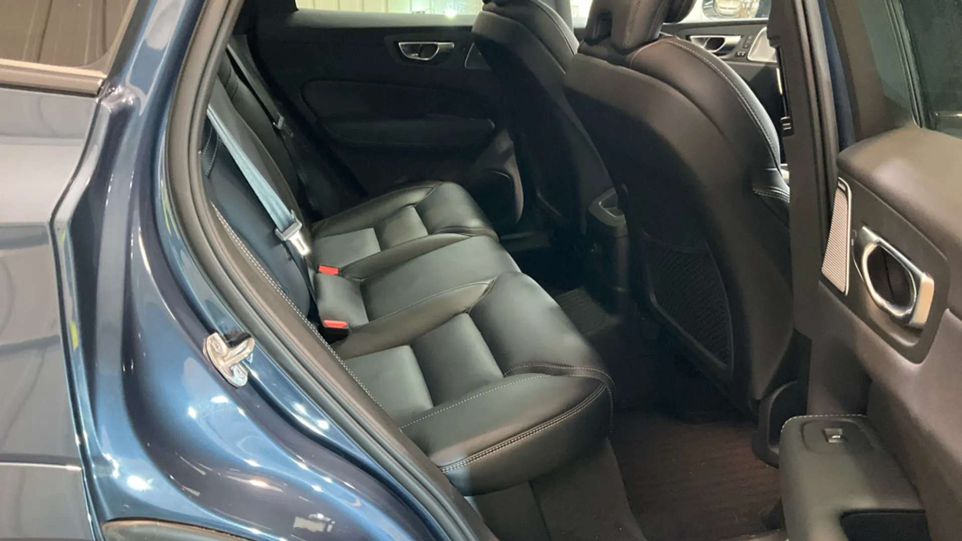 2022 VOLVO XC60 2022 VOLVO XC60