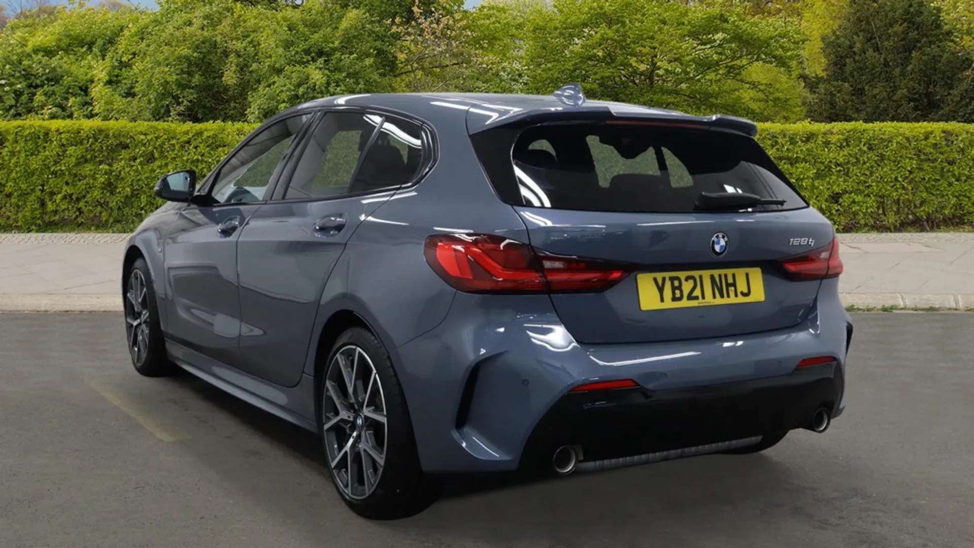 2021 BMW 1 SERIES 2021 BMW 1 SERIES