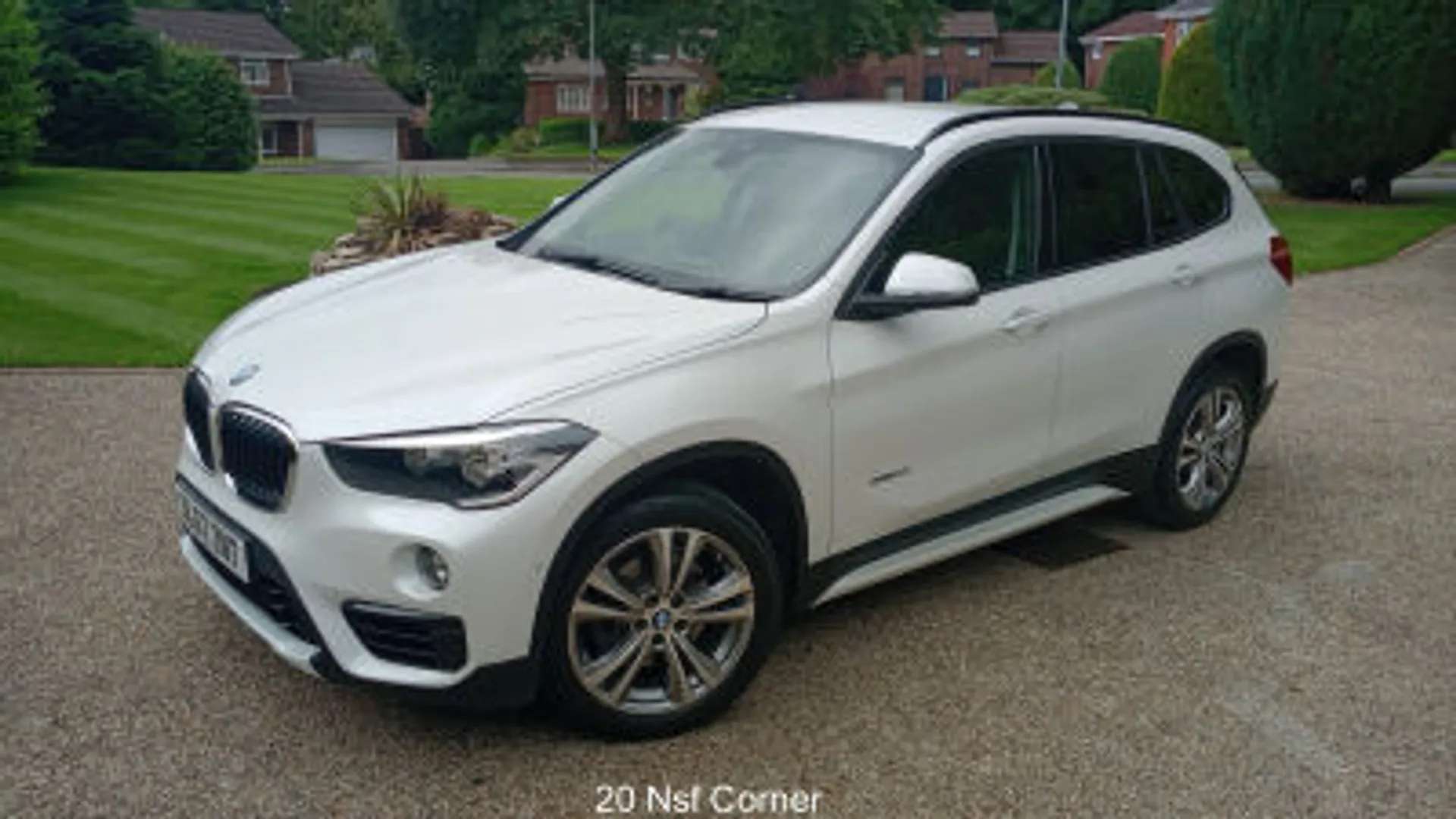 A 2017 BMW X1 sDrive 18i Sport 5dr Step Auto [Exterior Mirrors - Electrically Folding with Anti Dazzle, Rain sensor including auto headlights activation, Dual zone A 2017 BMW X1 sDrive 18i Sport 5dr Step Auto [Exterior Mirrors - Electrically Folding with Anti Dazzle, Rain sensor including auto headlights activation, Dual zone