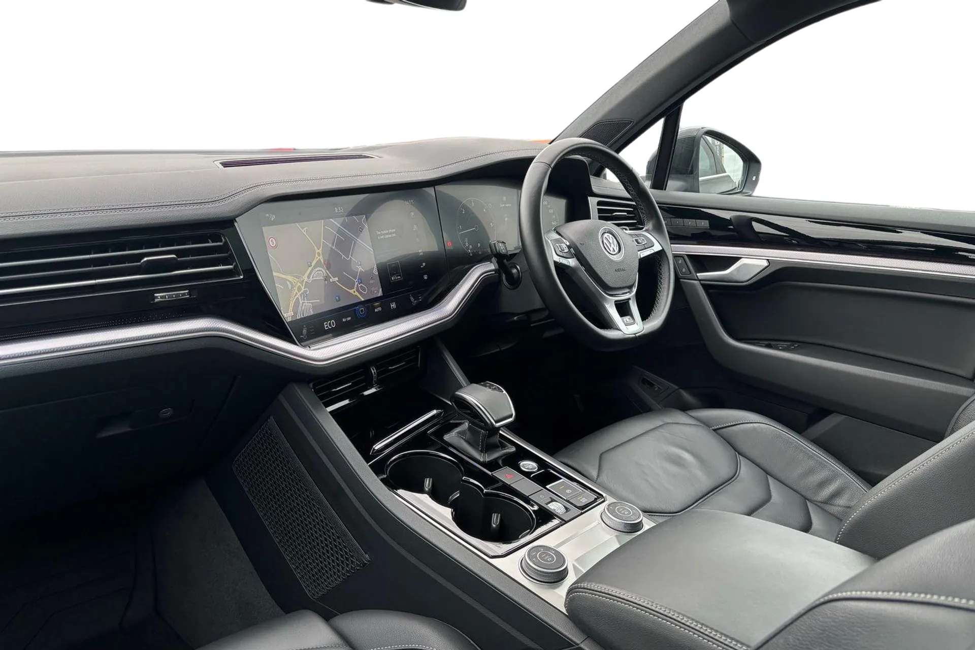 A 2018 VOLKSWAGEN TOUAREG 3.0 V6 TDI 4Motion R-Line Tech 5dr Tip Auto [ Park assist with rear view camera , Wireless Smartphone charger , Bluetooth hands free telephone connect A 2018 VOLKSWAGEN TOUAREG 3.0 V6 TDI 4Motion R-Line Tech 5dr Tip Auto [ Park assist with rear view camera , Wireless Smartphone charger , Bluetooth hands free telephone connect