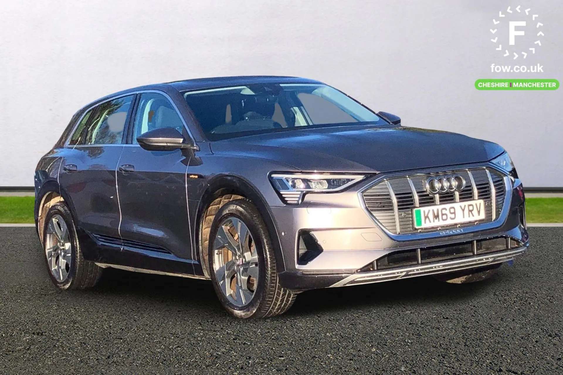 A 2020 AUDI E-TRON 300kW 55 Quattro 95kWh 5dr Auto [ 3 Audi services , Power operated tailgate , Audi virtual cockpit , Gloss styling pack , Audi phone box with wireless A 2020 AUDI E-TRON 300kW 55 Quattro 95kWh 5dr Auto [ 3 Audi services , Power operated tailgate , Audi virtual cockpit , Gloss styling pack , Audi phone box with wireless