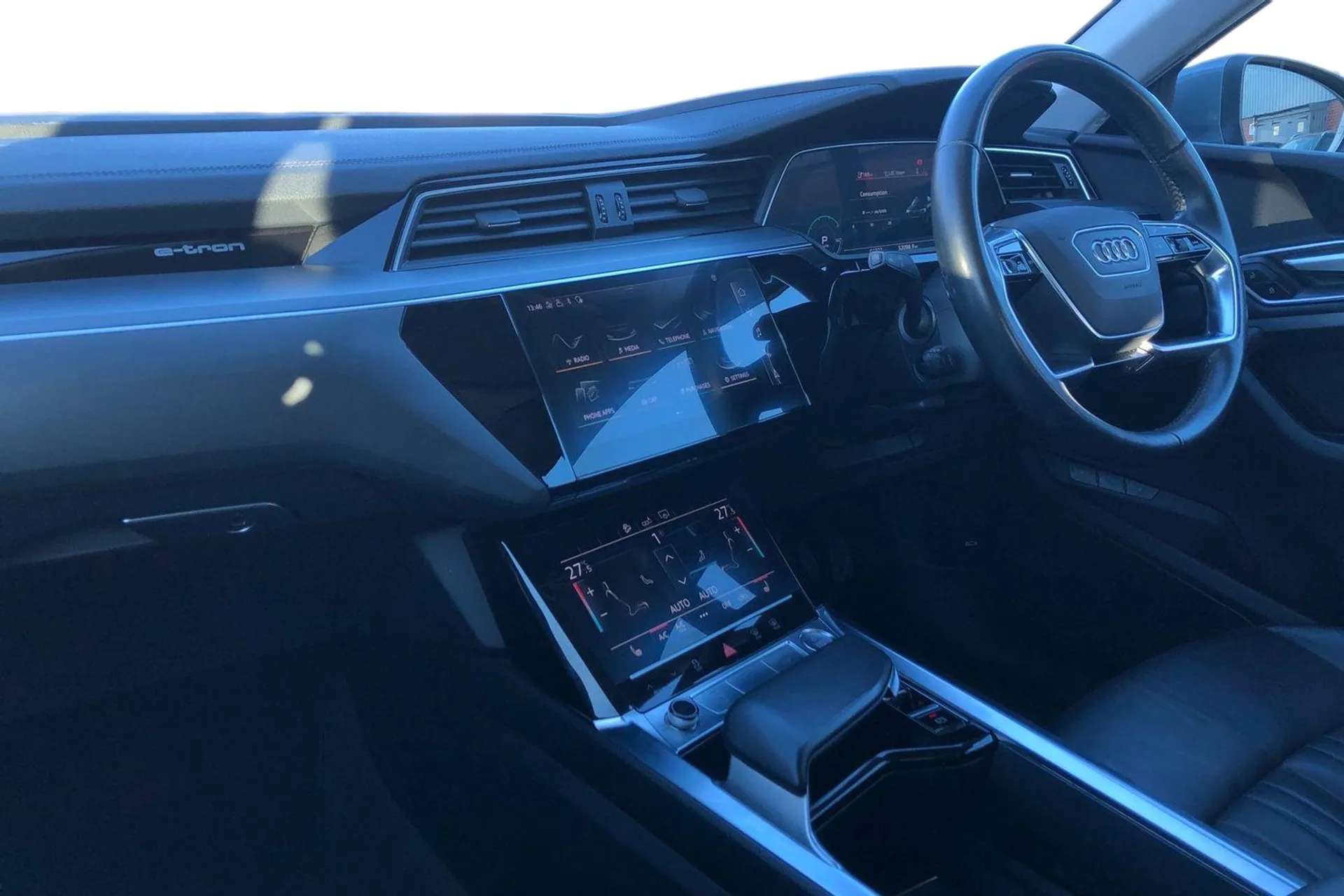 A 2020 AUDI E-TRON 300kW 55 Quattro 95kWh 5dr Auto [ 3 Audi services , Power operated tailgate , Audi virtual cockpit , Gloss styling pack , Audi phone box with wireless A 2020 AUDI E-TRON 300kW 55 Quattro 95kWh 5dr Auto [ 3 Audi services , Power operated tailgate , Audi virtual cockpit , Gloss styling pack , Audi phone box with wireless